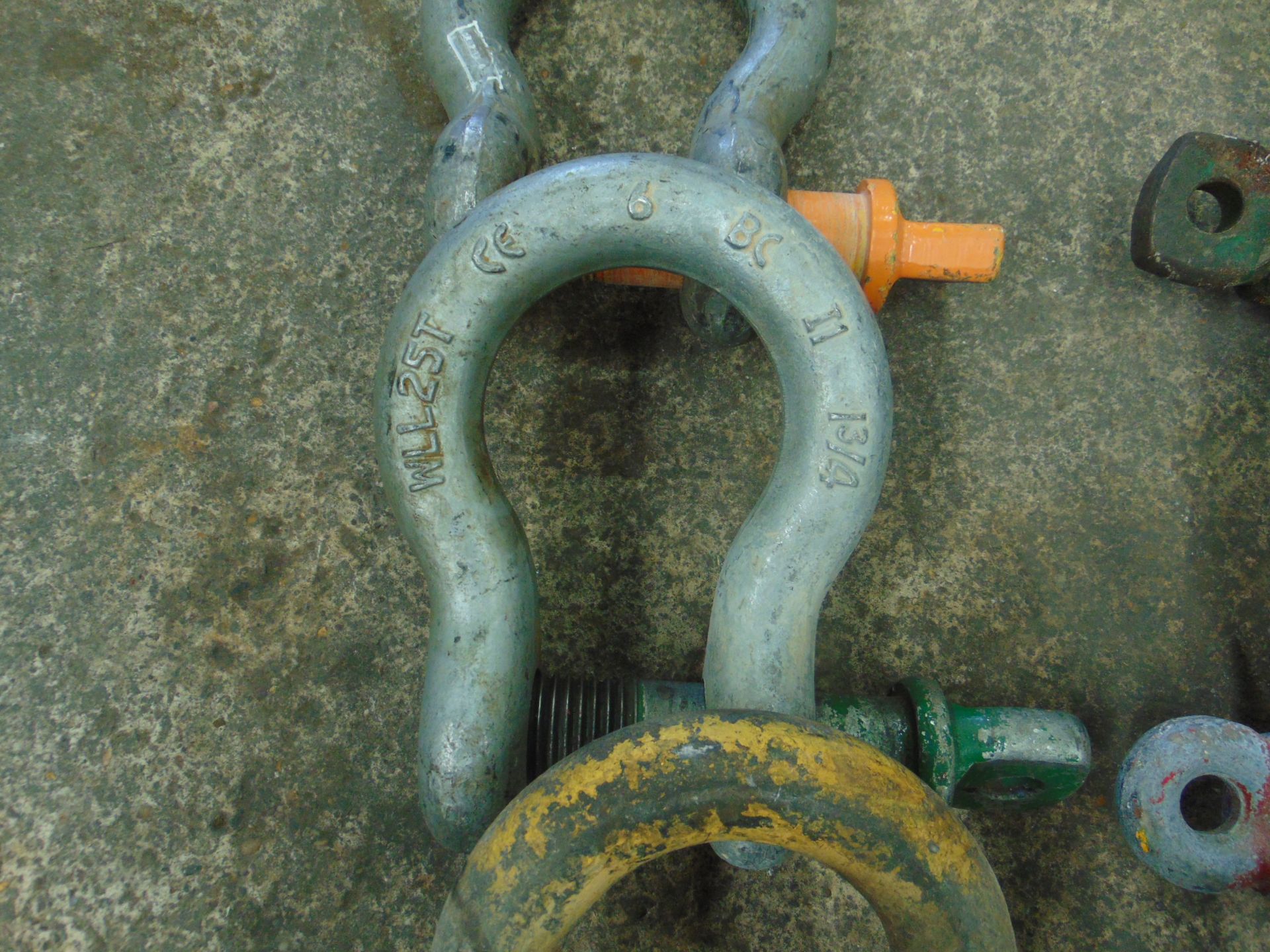 6 x 25T BOW SHACKLES - Image 2 of 2