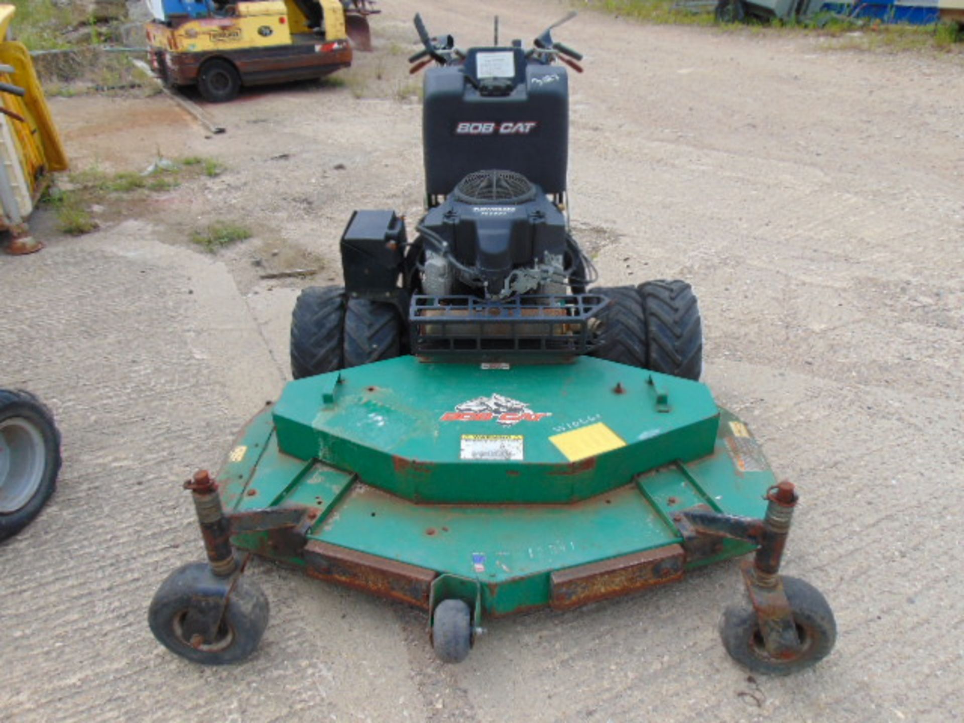 2015 Bobcat Hydrodrive 52 inches zero turn Mower ONLY 1277 HOURS! - Image 2 of 9