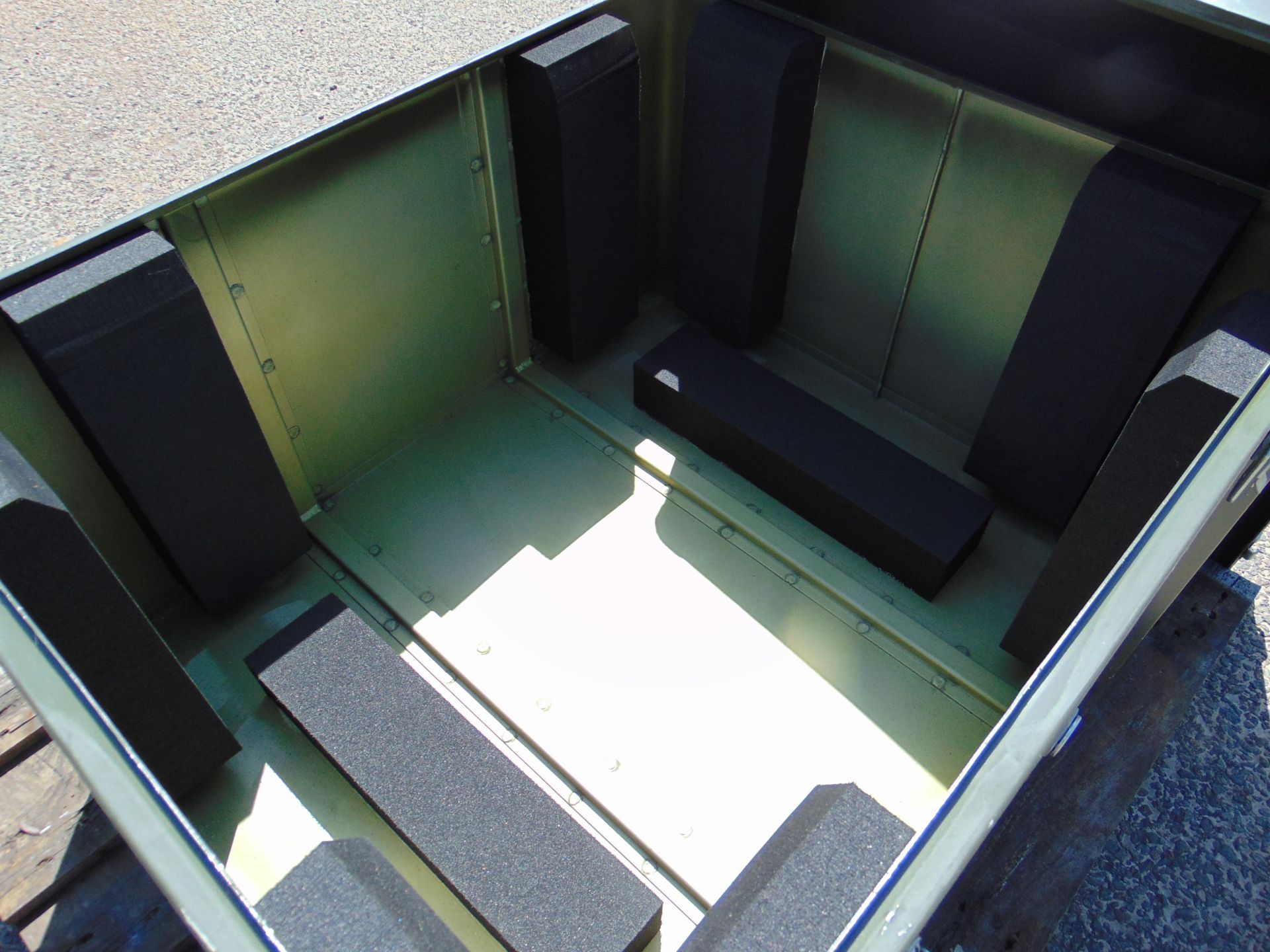 Large Heavy Duty Secure Storage Box as shown - Image 7 of 8