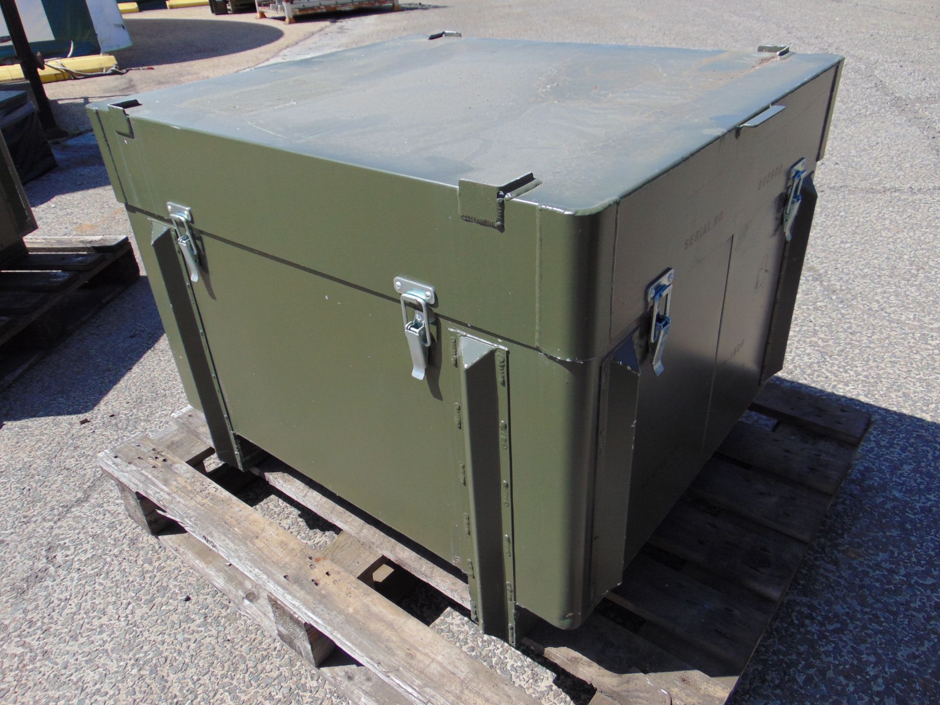 Large Heavy Duty Secure Storage Box as shown - Image 5 of 8
