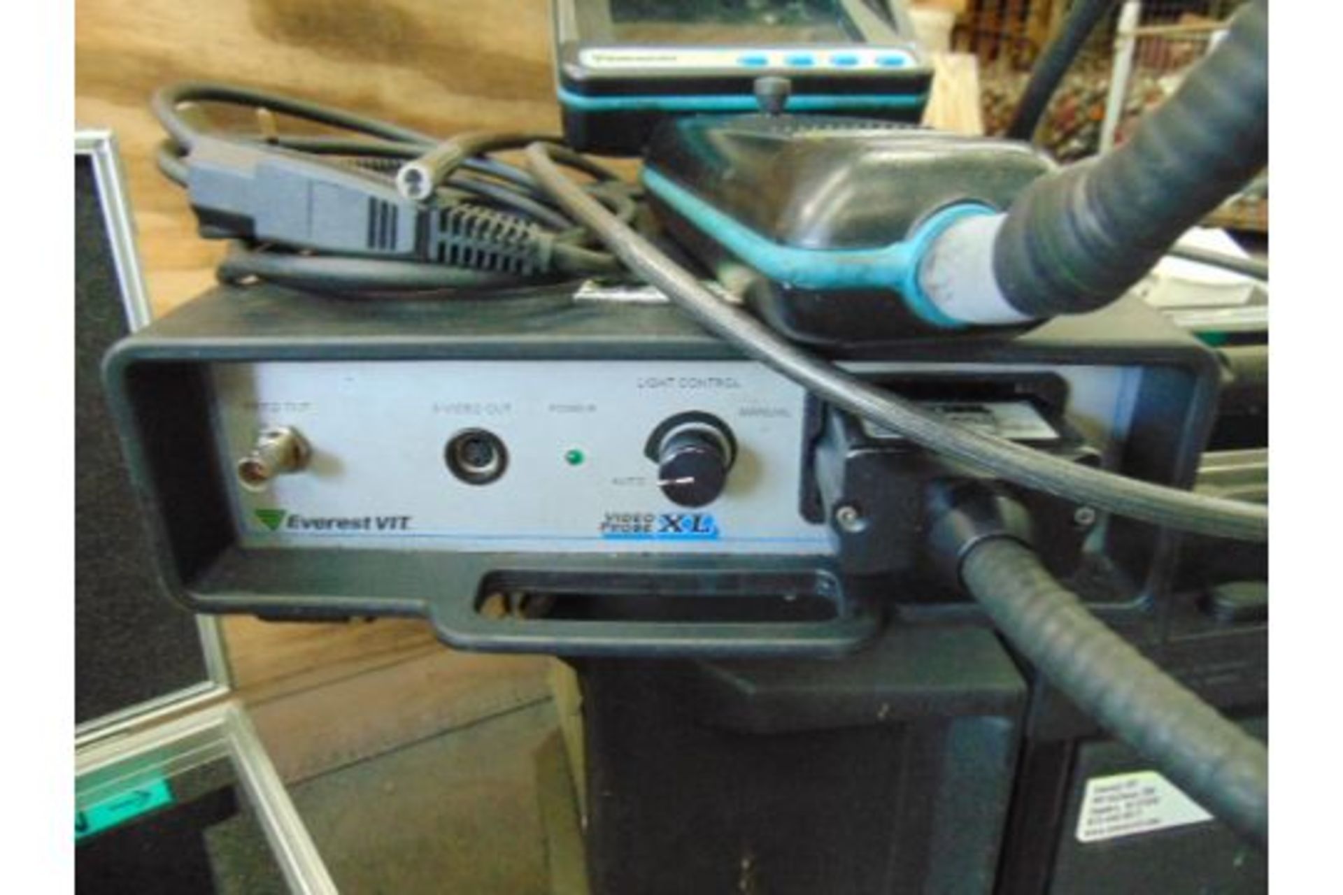 GE Everest Video Probe Borescope/Endoscope Kit XL240LSB with Sony PVM9044QM Colour Monitor - Bild 4 aus 9