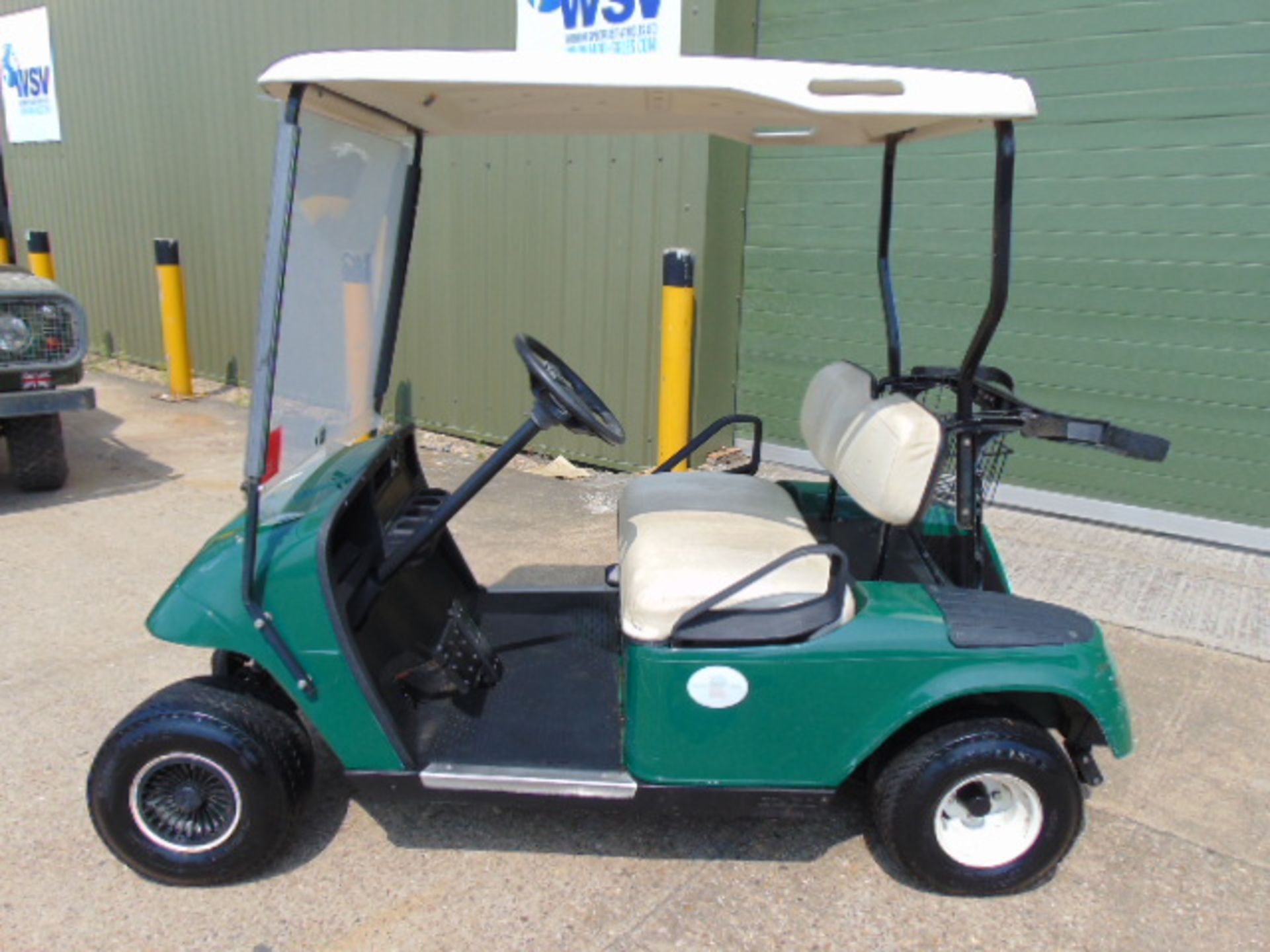 E-Z-GO LPG Gas Powered 2 Seat Golf Buggy ONLY 1,517 HOURS! - Image 5 of 15