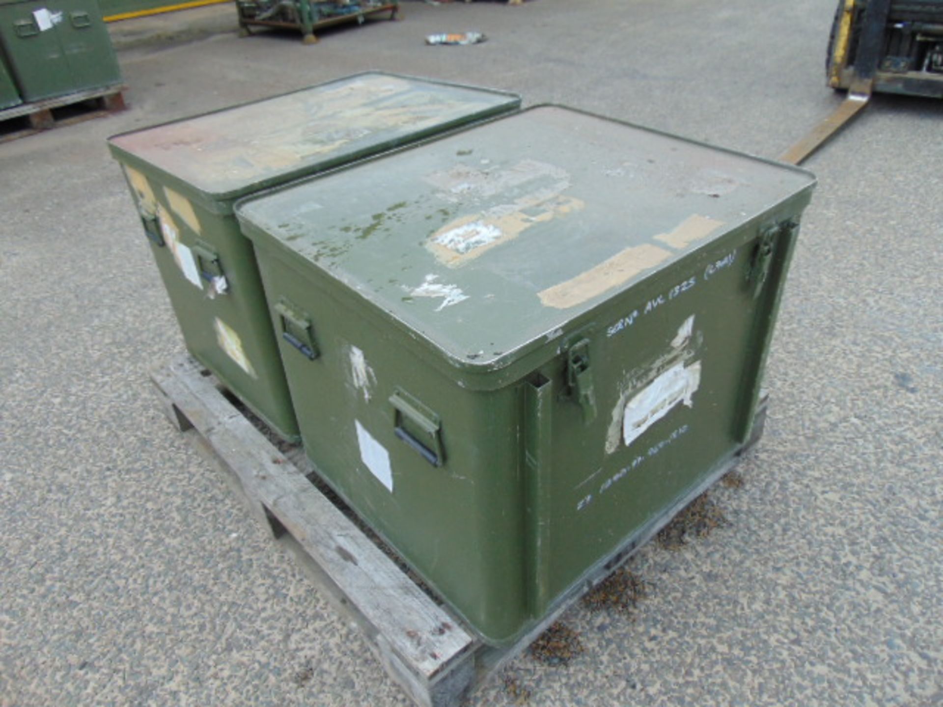 2 x Large Aluminium Storage Boxes 85 x 73 x 65 cms - Image 3 of 6
