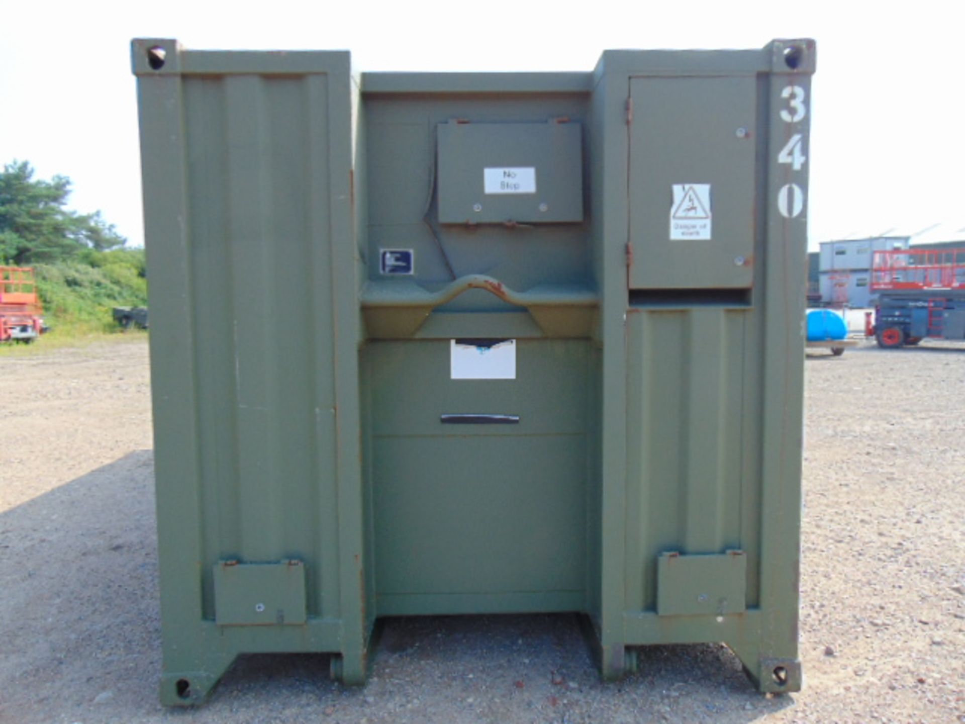 Demountable Front Line Ablution Unit in 20ft Container with hook loader, Twist Locks Etc - Image 23 of 28