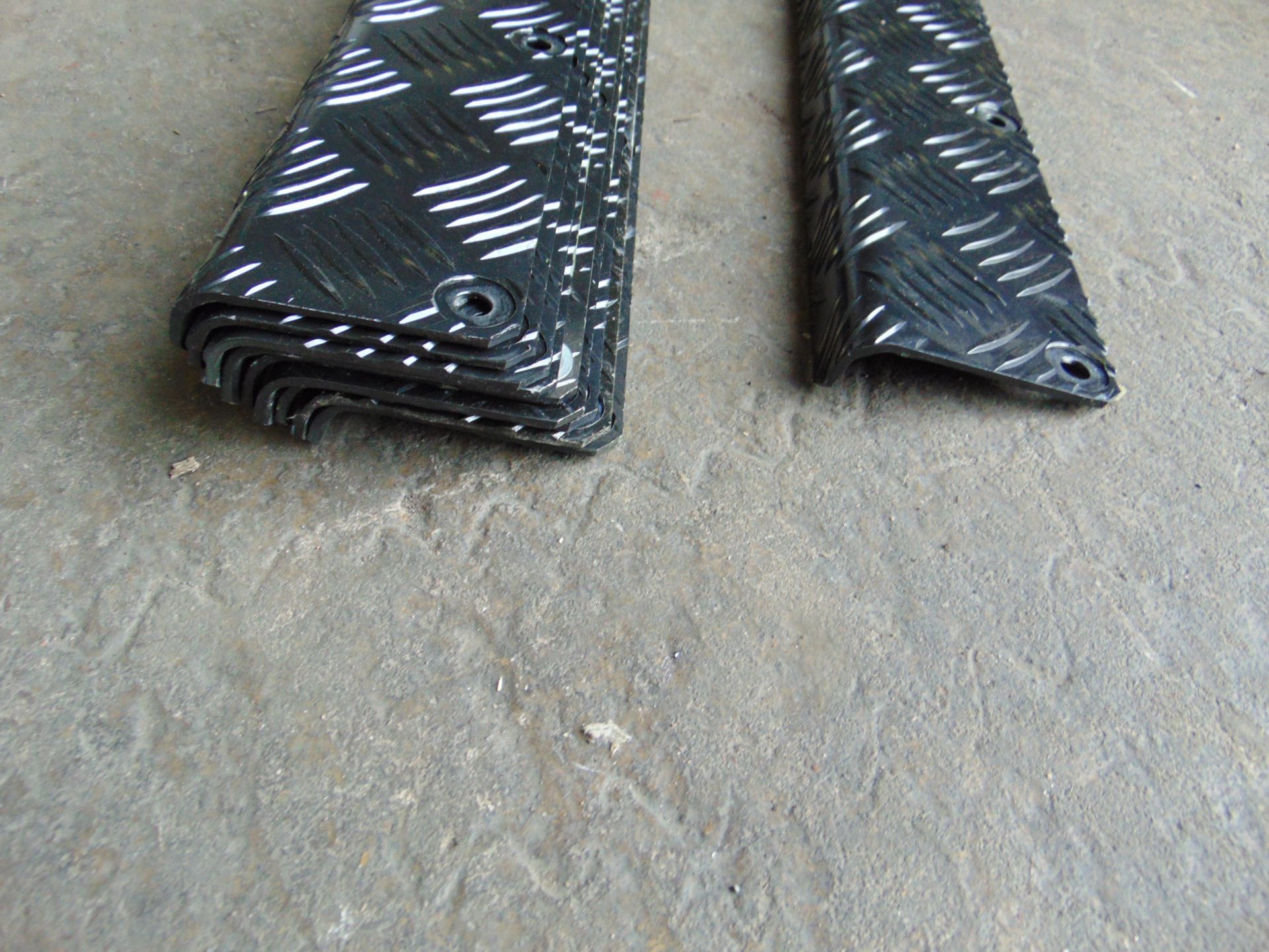 10 x LAND ROVER TREAD PLATES - Image 4 of 4