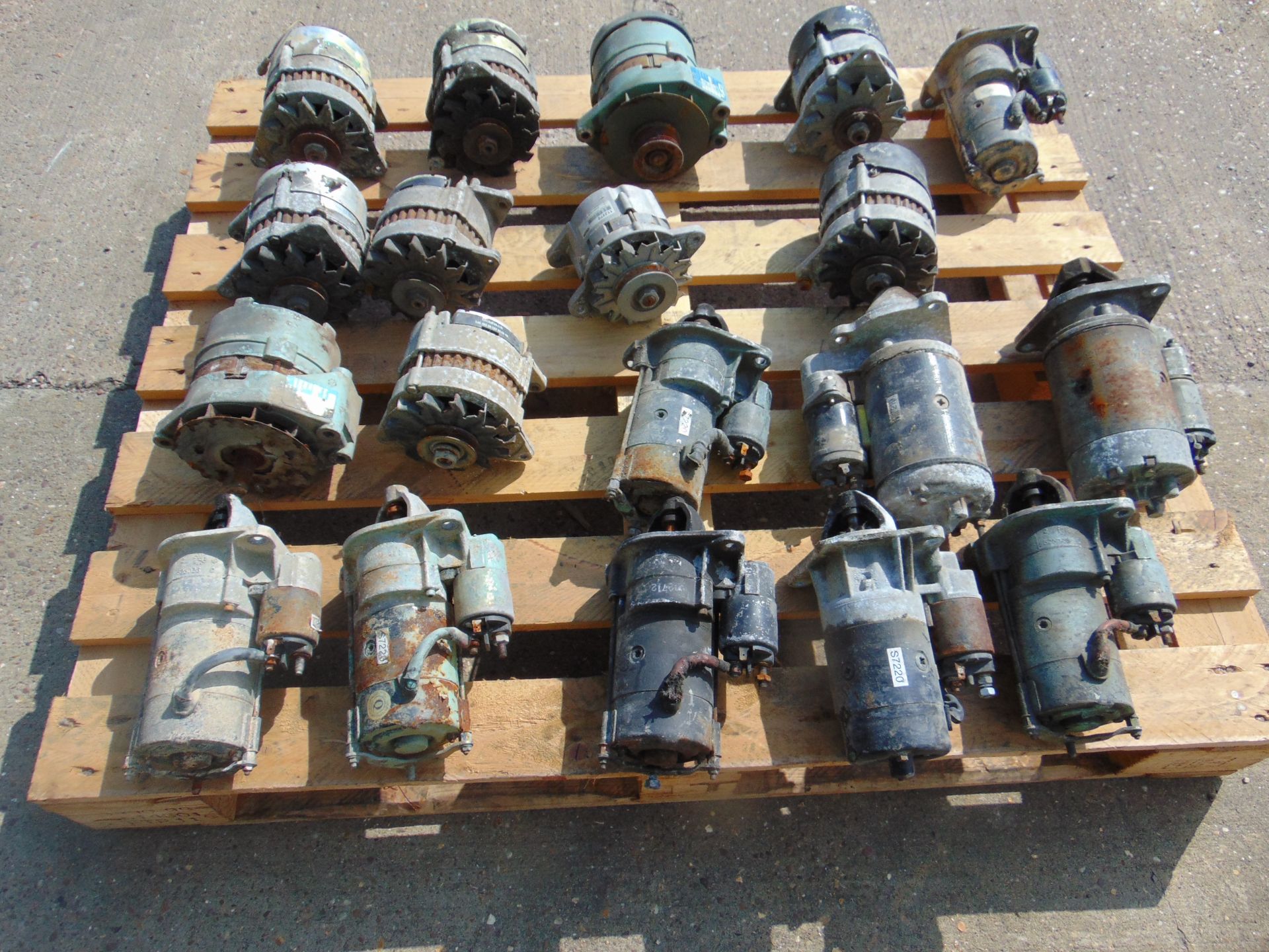 LAND ROVER ALTERNATORS AND STARTERS X 19