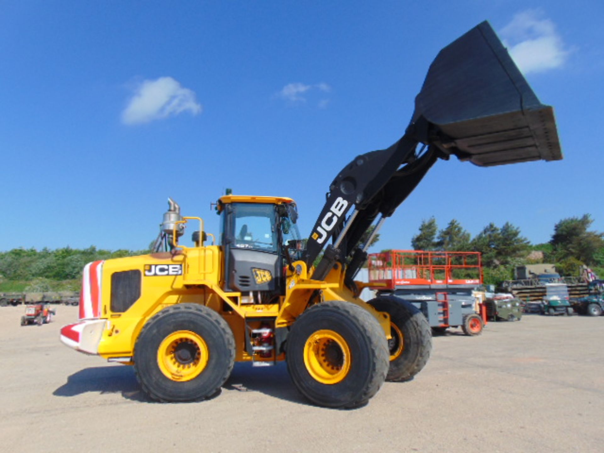 UK Government Department a 2012 JCB 457 ZX T4 Wheel Loader ONLY 7,948 HOURS! - Image 9 of 27