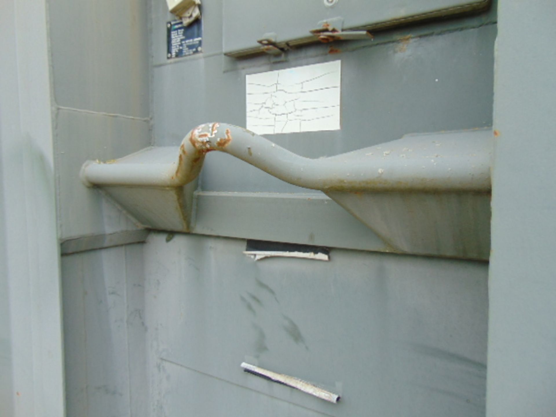 Front Line Ablution Unit in 20ft Container with hook loader, Twist Locks Etc - Image 7 of 19