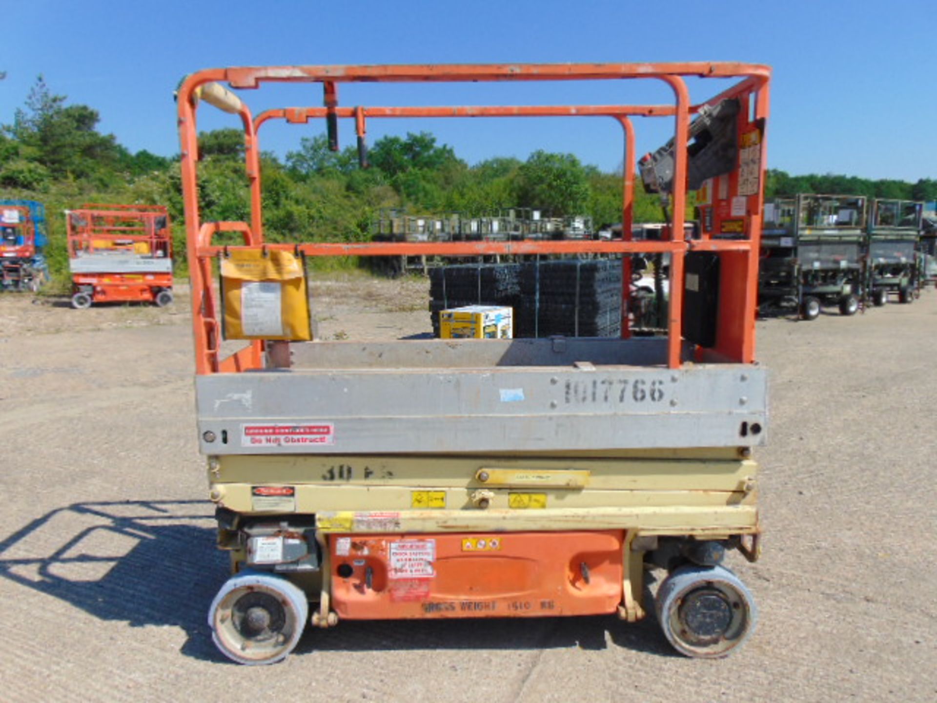 JLG 1930ES 7.62m Electric Scissor Lift Access Platform ONLY 301 Hours!