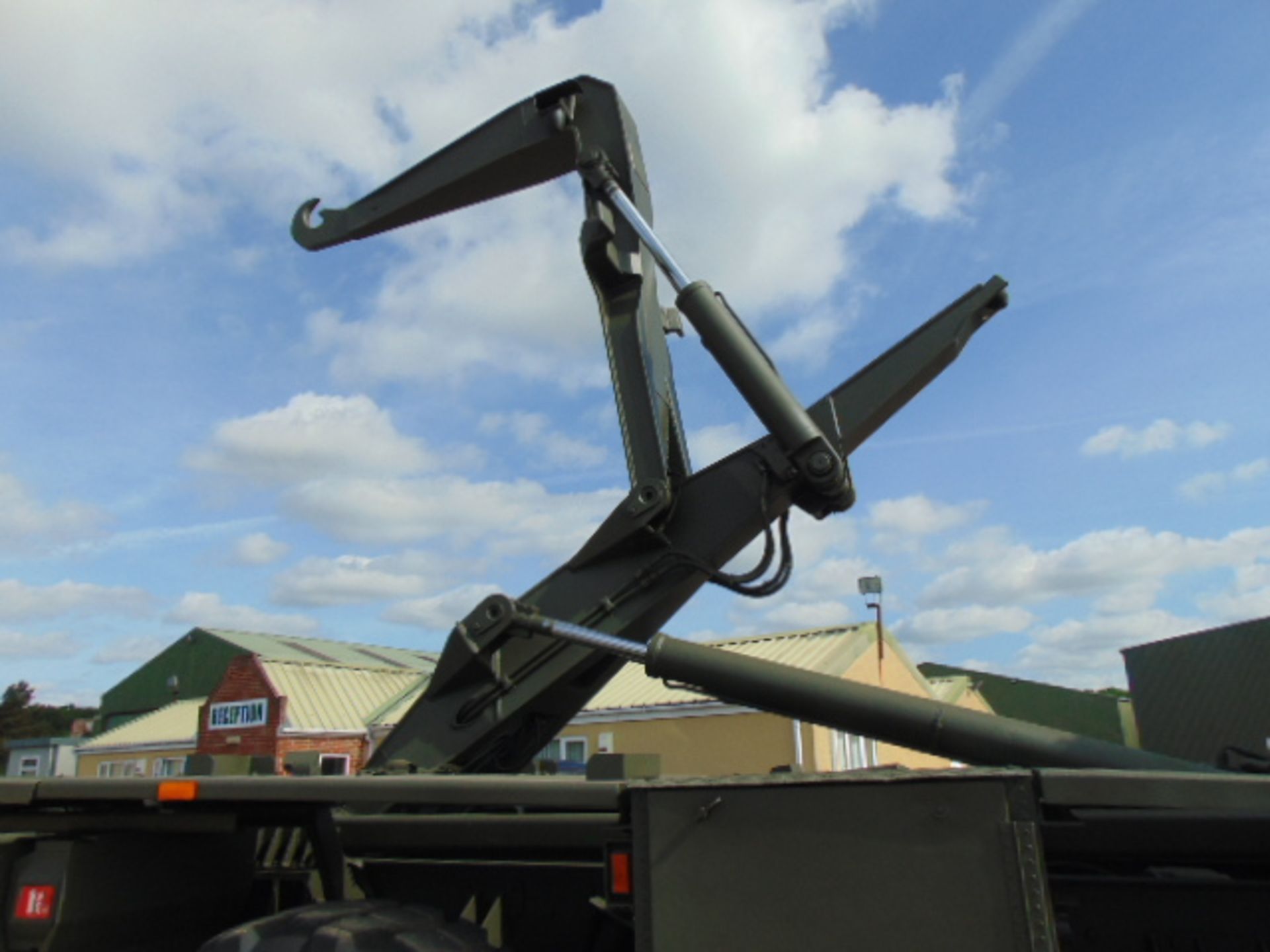 Foden 8x6 DROPS LHD Hook Loader - Image 10 of 36