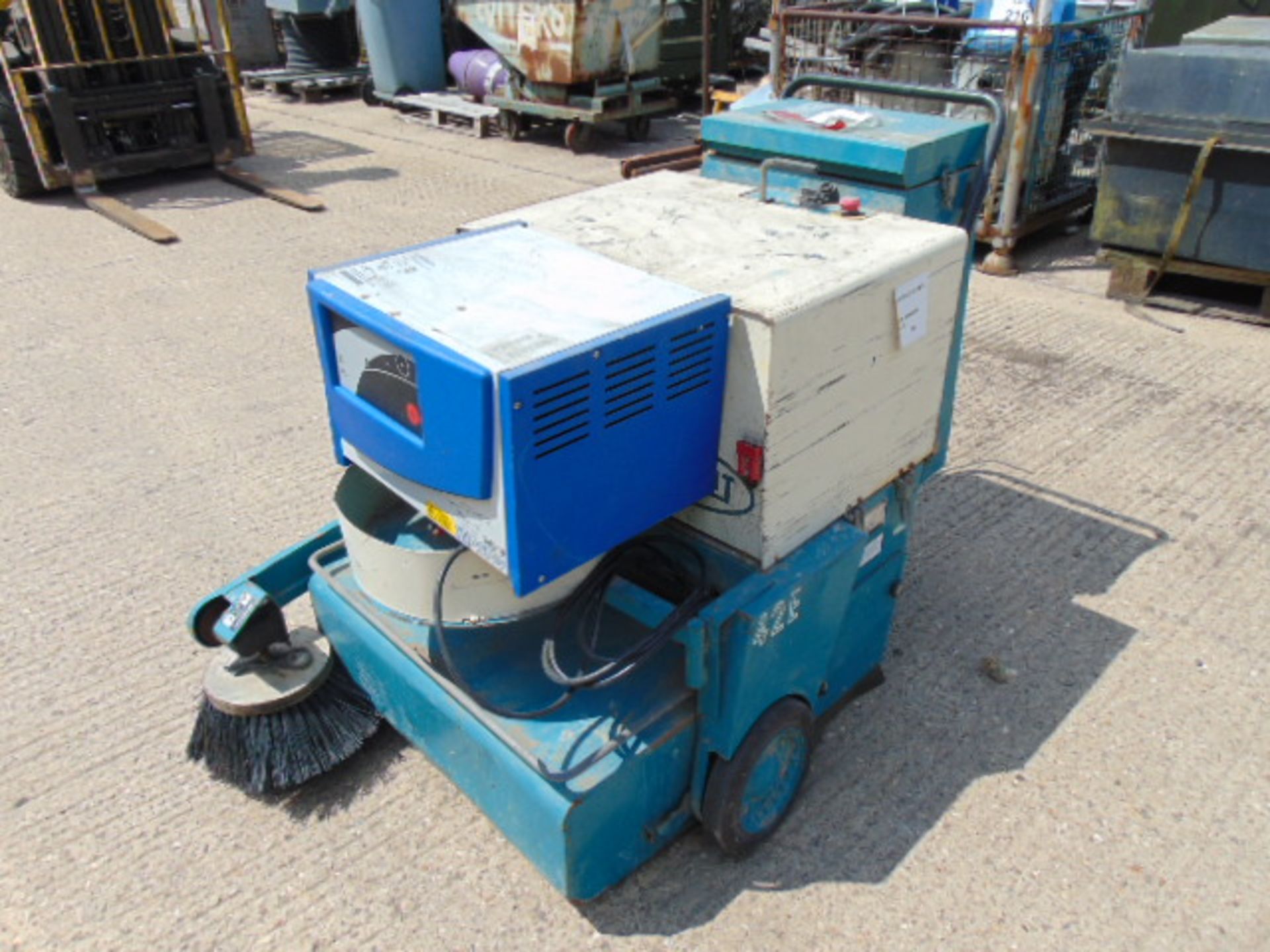 Tennant 42E Walk Behind Electric Sweeper C/W Charger - Image 2 of 11