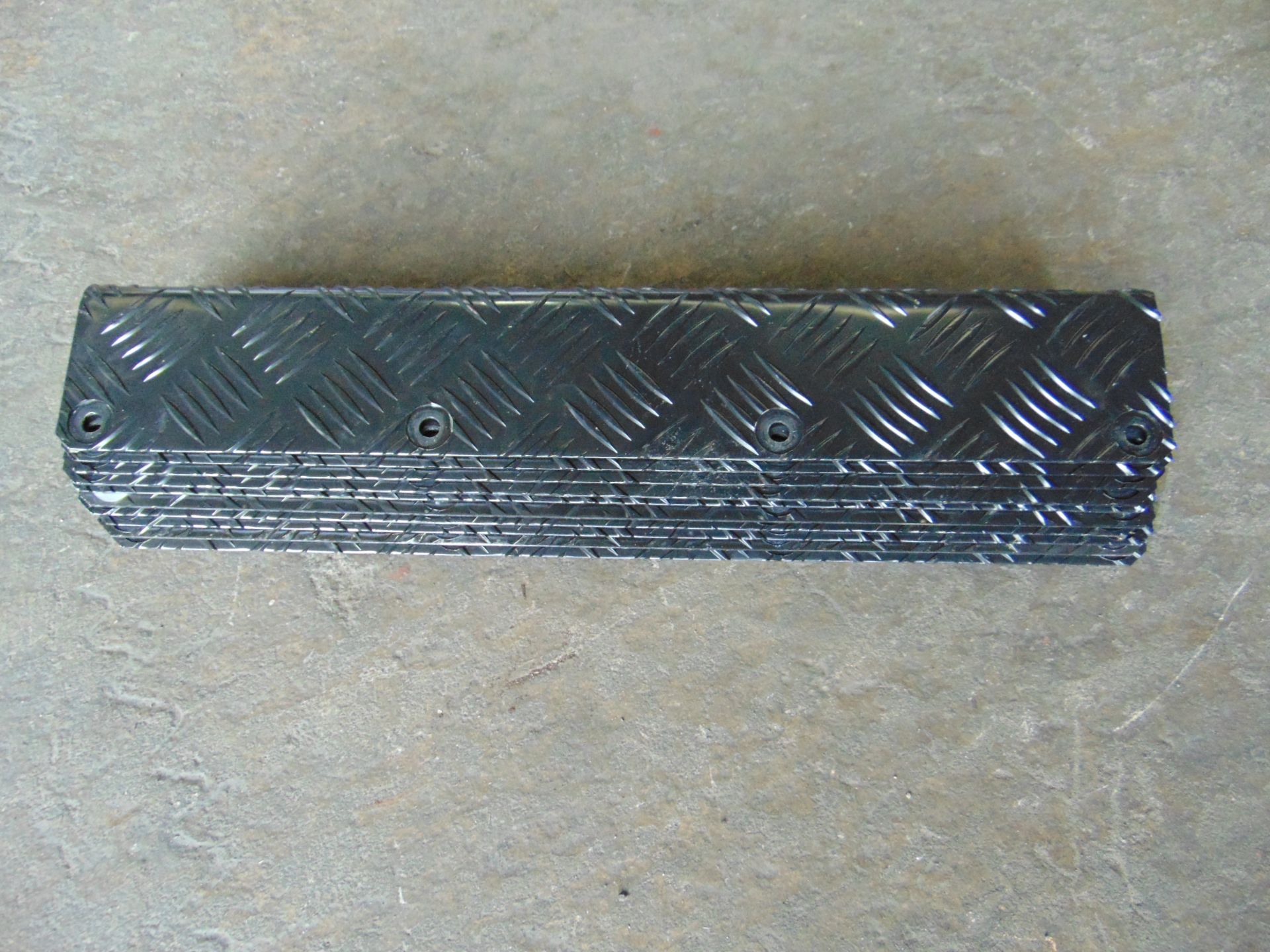 10 x LAND ROVER TREAD PLATES