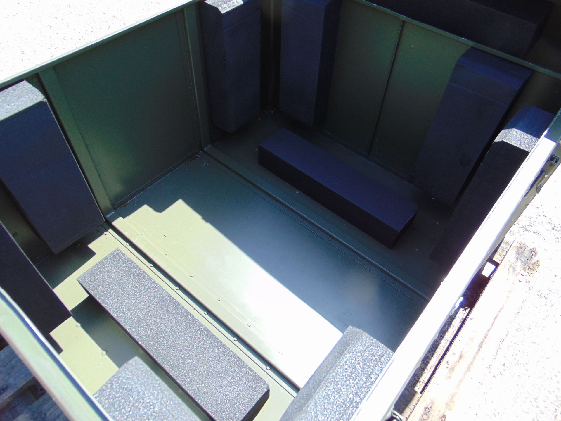 Large Heavy Duty Secure Storage Box as shown - Image 7 of 8