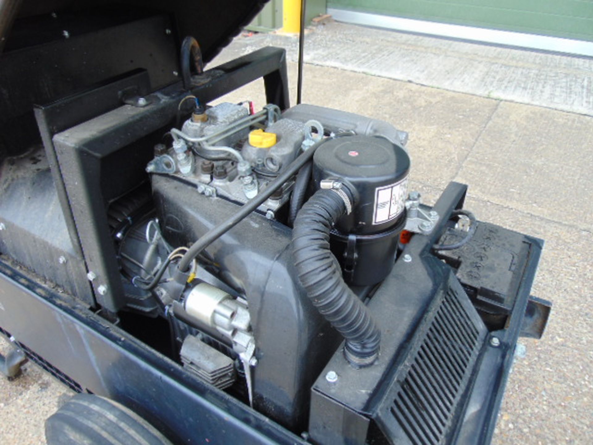 Mosa TS300 KSX/EL Diesel Welder 10 KVA Generator ONLY 3,924 HOURS! - Image 9 of 10