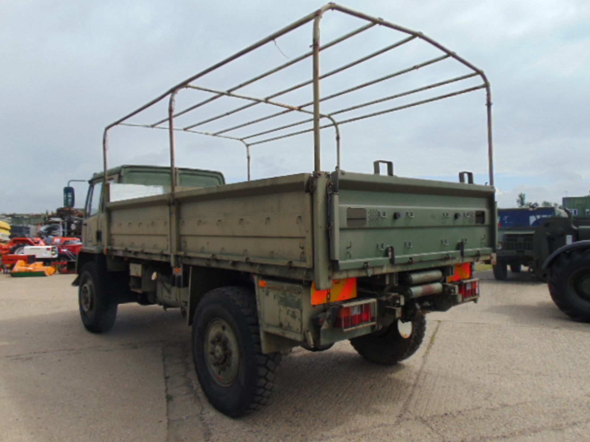 Left Hand Drive Leyland Daf 45/150 4 x 4 fitted with Hydraulic Winch ( operates Front and Rear ) - Image 8 of 27
