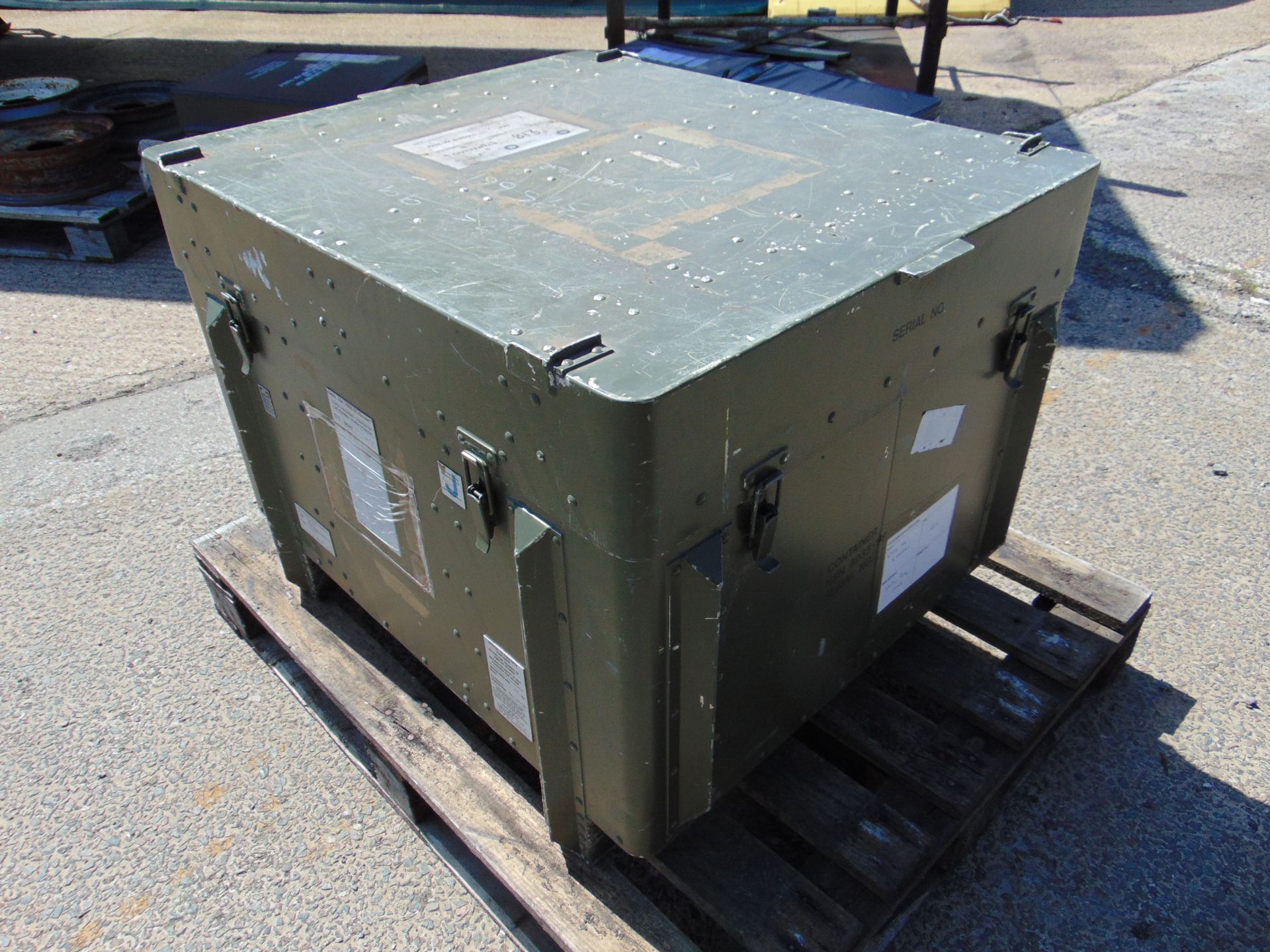 Large Heavy Duty Secure Storage Box as shown - Image 3 of 8