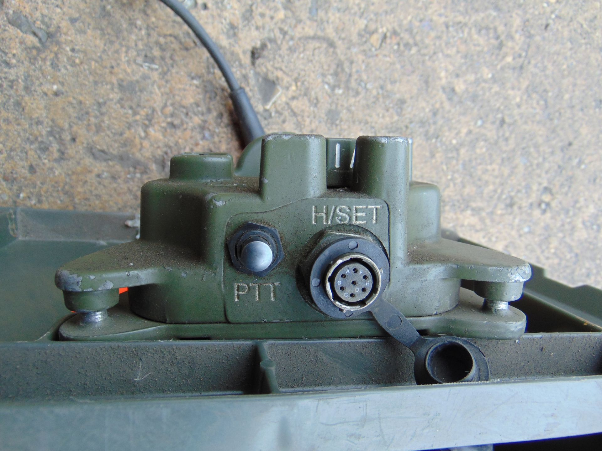 6 x FV COMMANDERS RADIO PRESSEL UNITS WITH CURLY CABLE *BOX INCLUDED* - Image 3 of 4