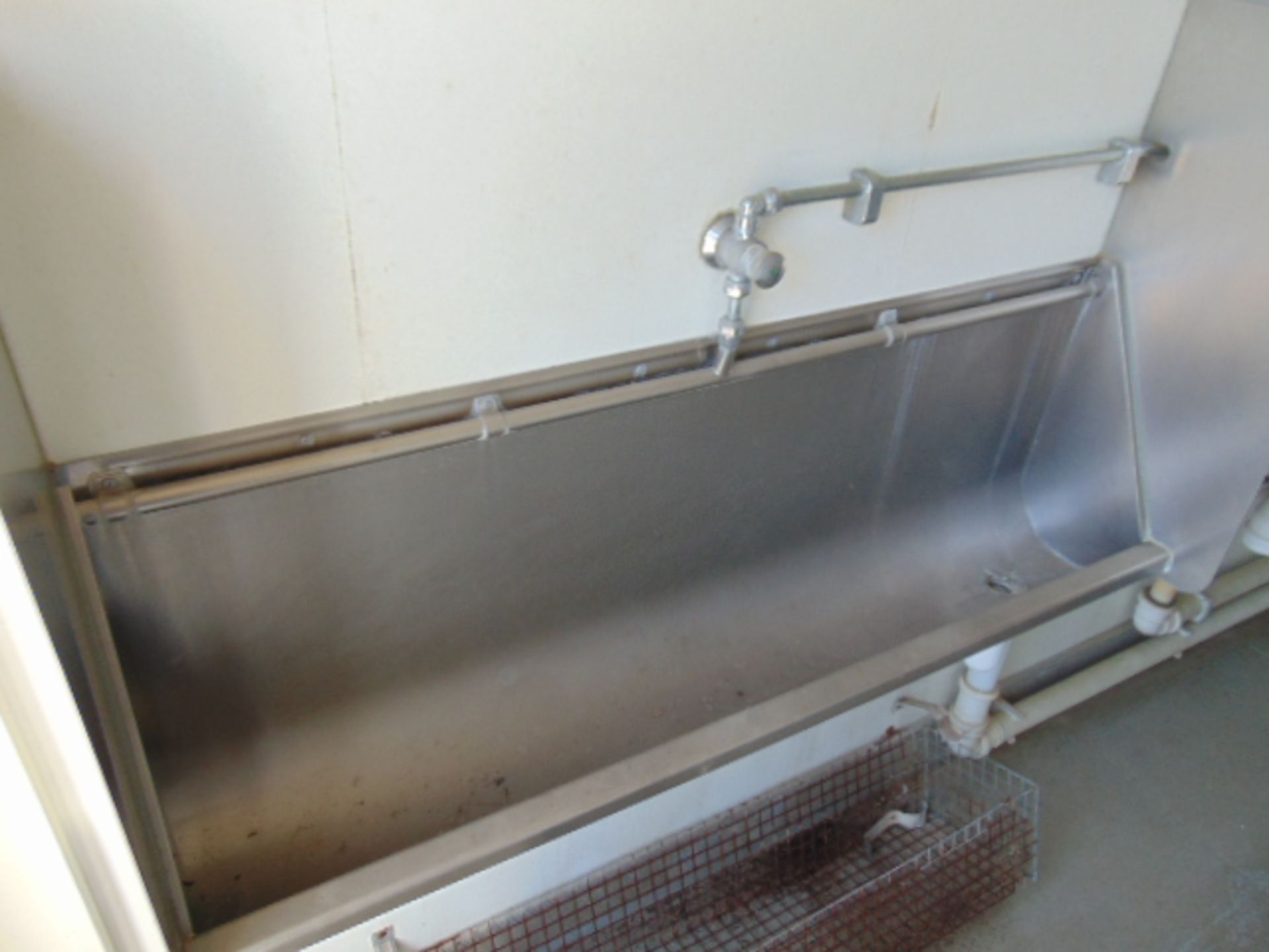 Demountable Front Line Ablution Unit in 20ft Container with hook loader, Twist Locks Etc - Image 4 of 28