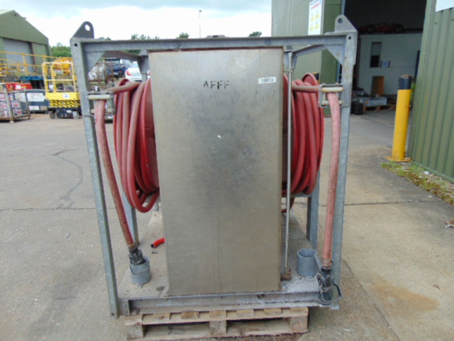 700L Fireater AFFF (Aqueous Film-Forming Foam) stainless steelTanks c/w 2 x 10m Fire Hose Reels. - Image 4 of 10