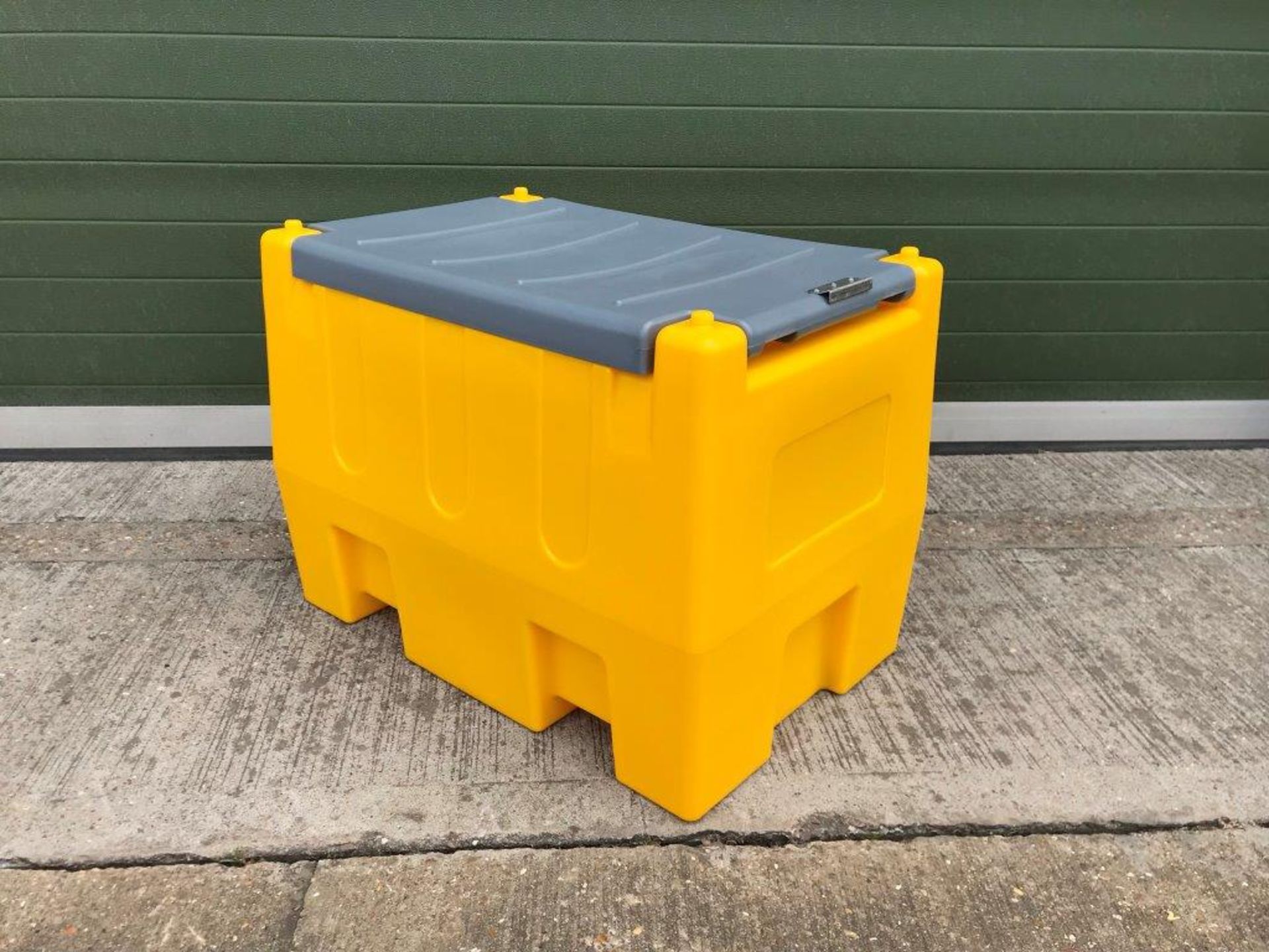 ** BRAND NEW ** Unused DTK240 transportable 220lt diesel tank Brand New, in the box - Image 11 of 36