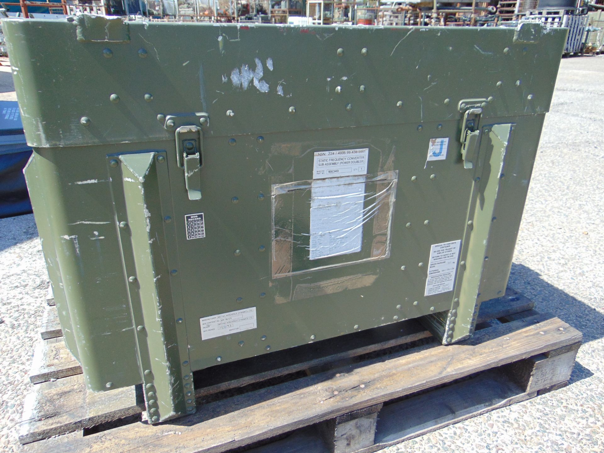 Large Heavy Duty Secure Storage Box as shown - Image 5 of 8