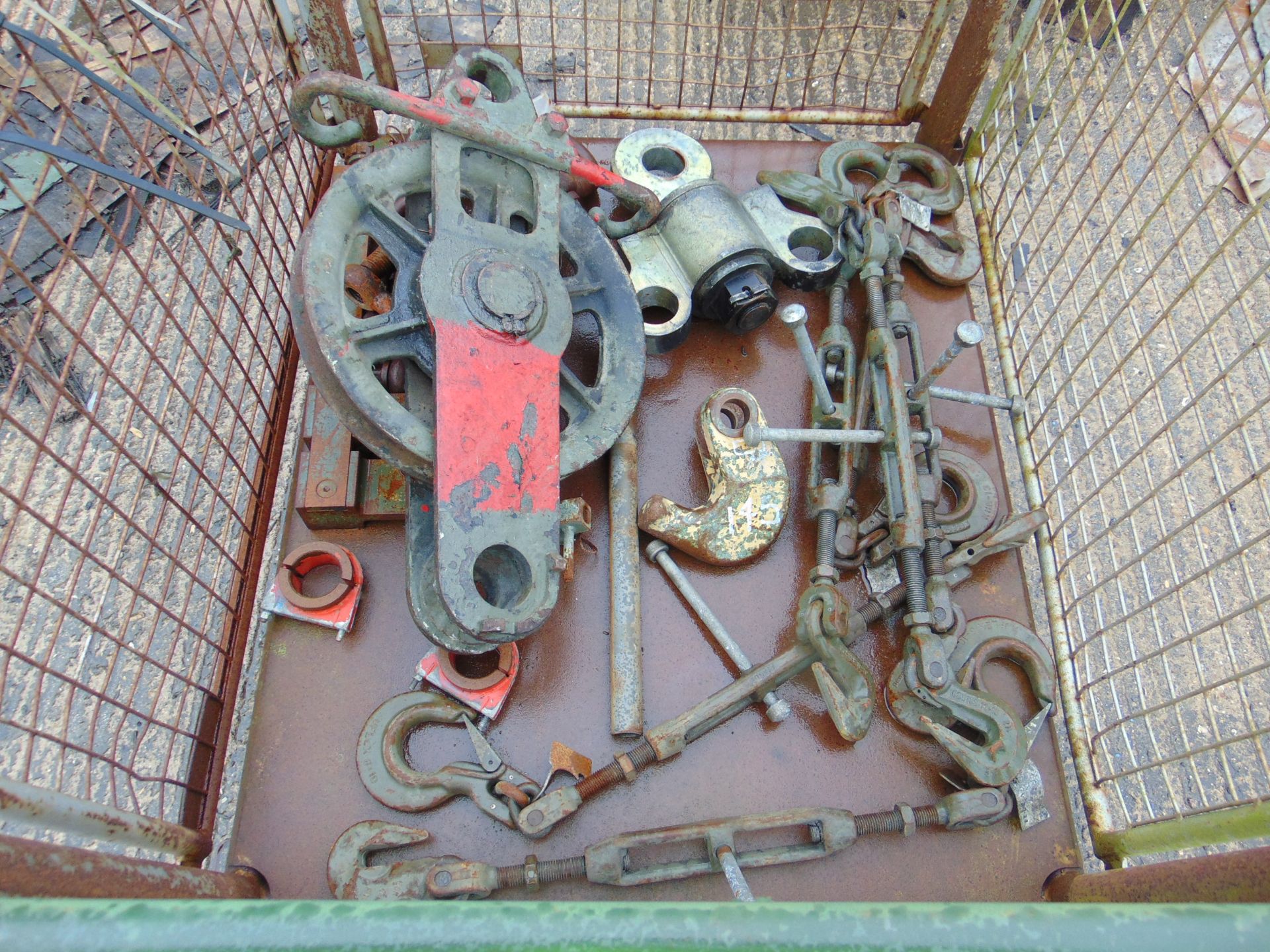 RECOVERY EQUIPMENT INCLUDING SNATCH BLOCK, SHACKLES, TIE DOWNS ETC