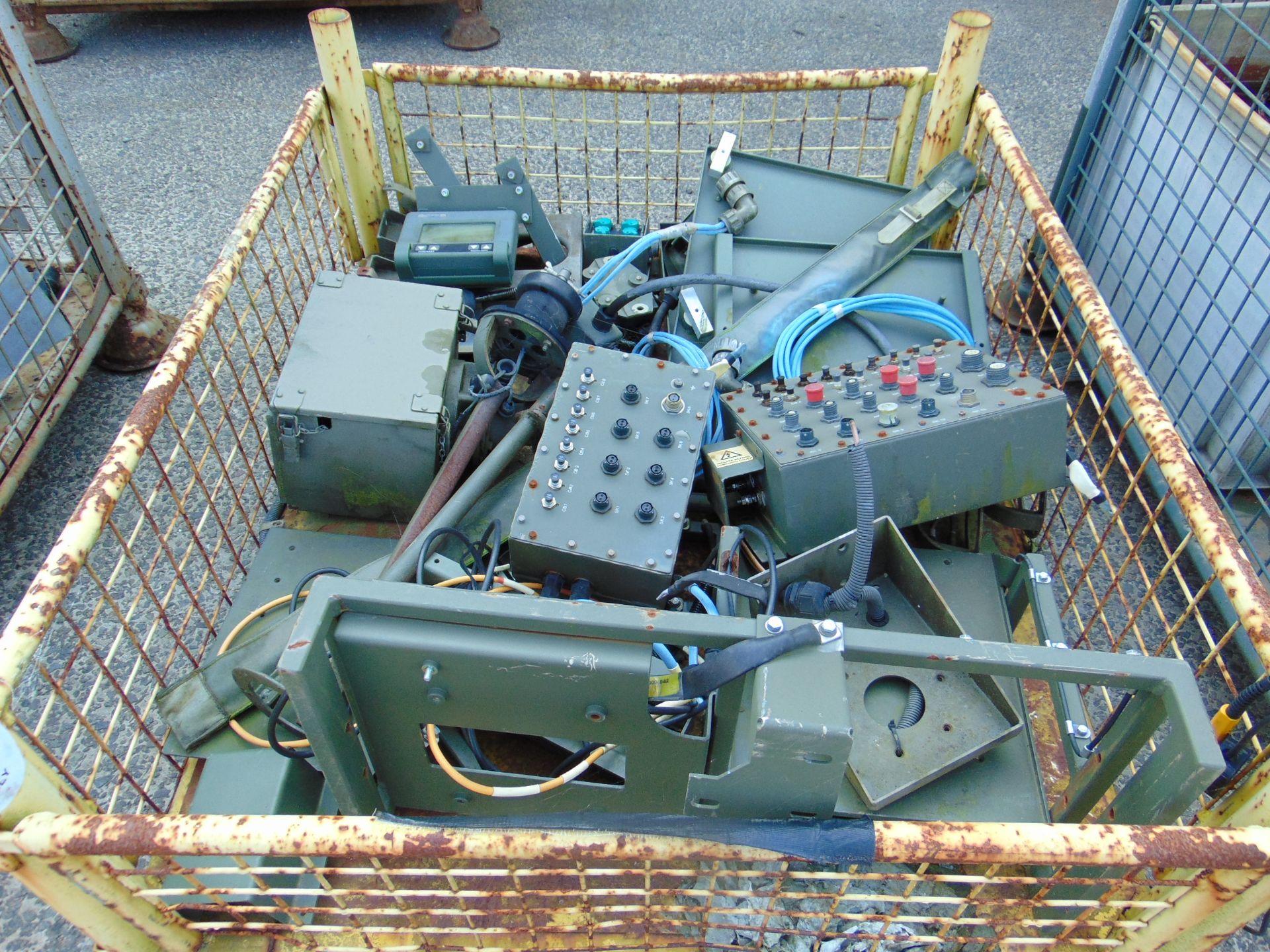 Pallet of BOWMAN and clansman radio items - Image 4 of 4