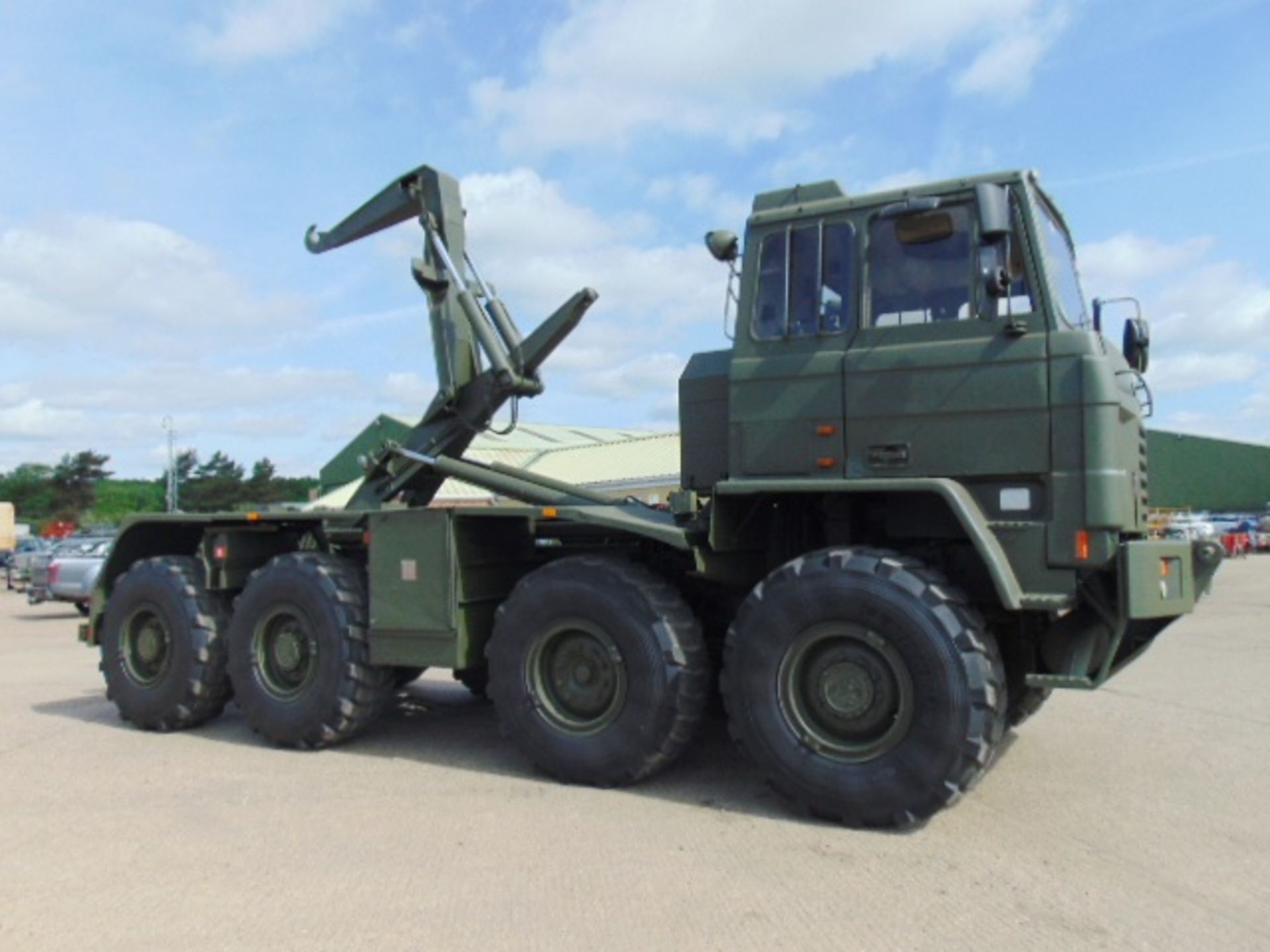 Foden 8x6 DROPS LHD Hook Loader - Image 9 of 36