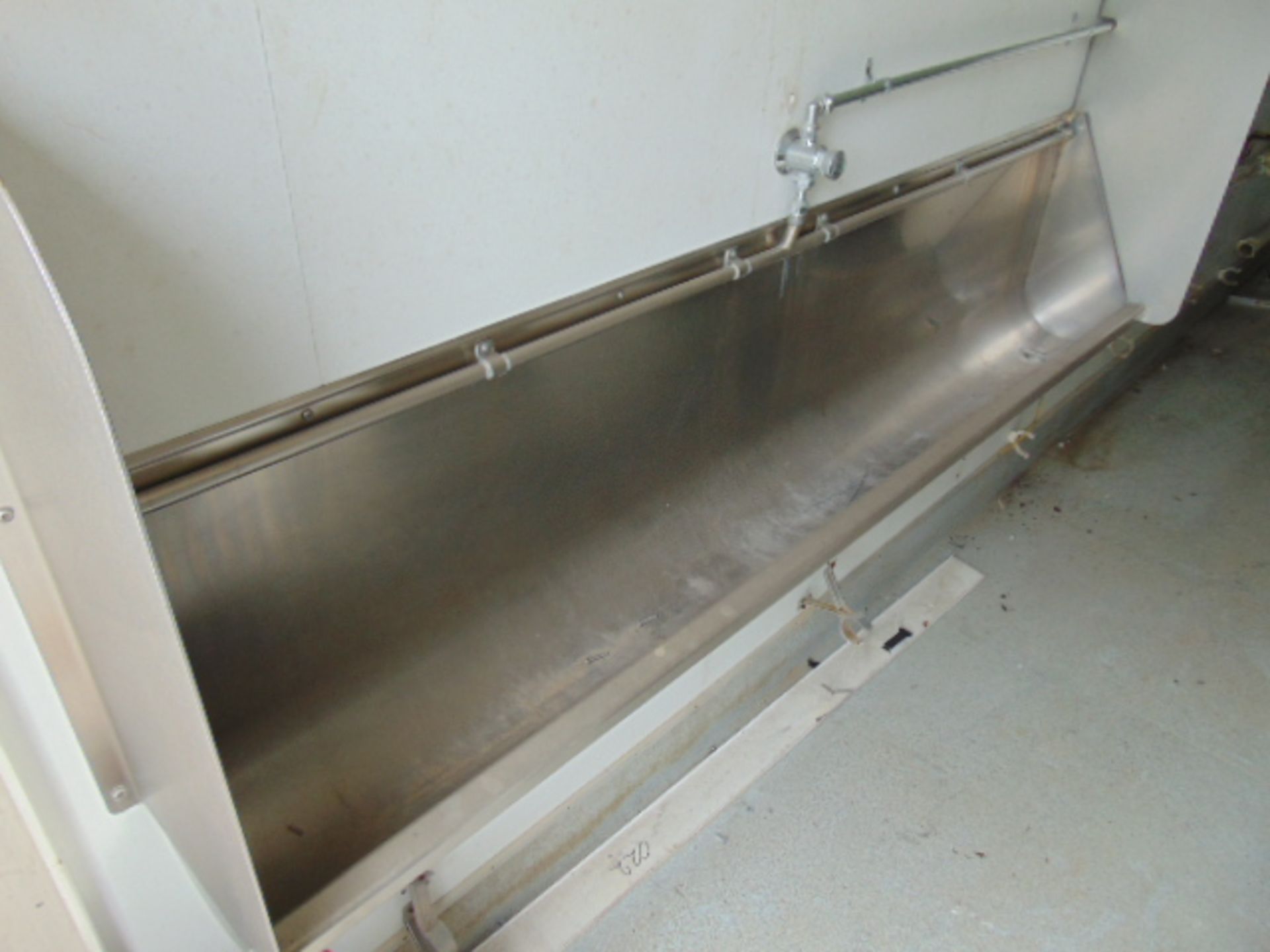 Front Line Ablution Unit in 20ft Container with hook loader, Twist Locks Etc - Image 11 of 19