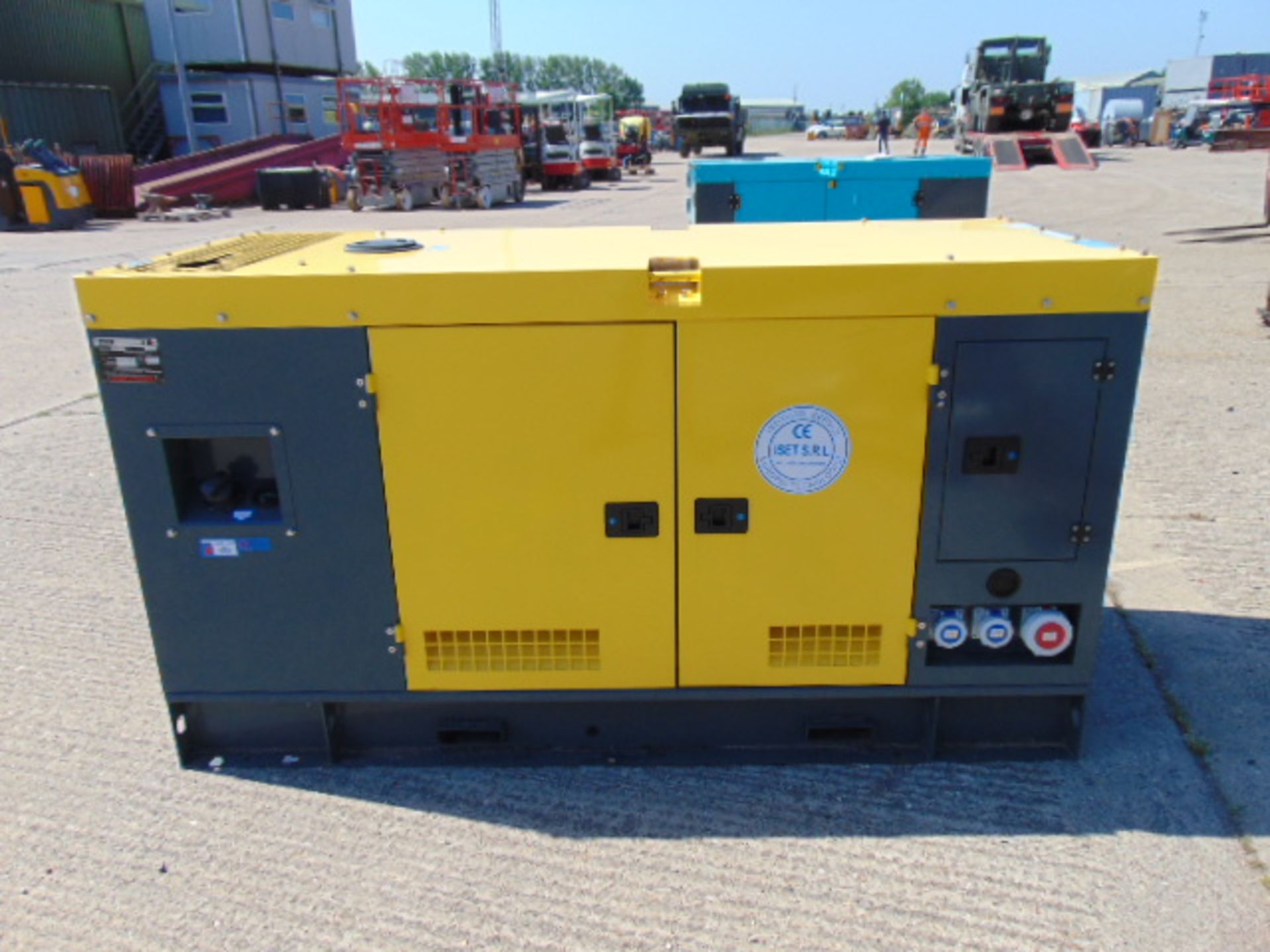 2021 UNISSUED 40 KVA 3 Phase Silent Diesel Generator Set - Image 5 of 19