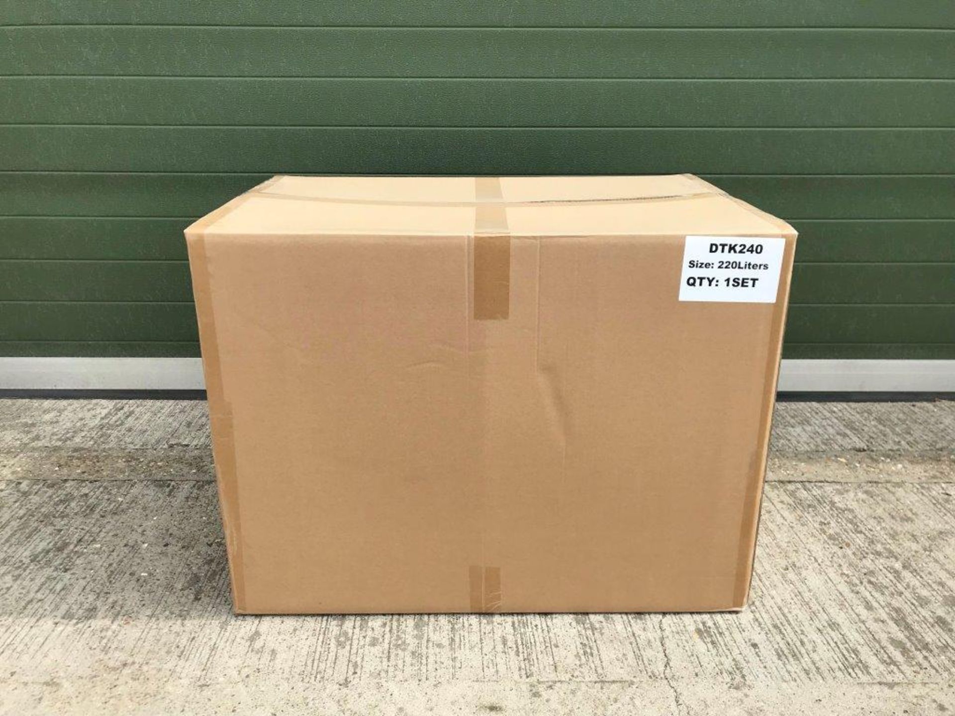 ** BRAND NEW ** Unused DTK240 transportable 220lt diesel tank Brand New, in the box - Image 34 of 36