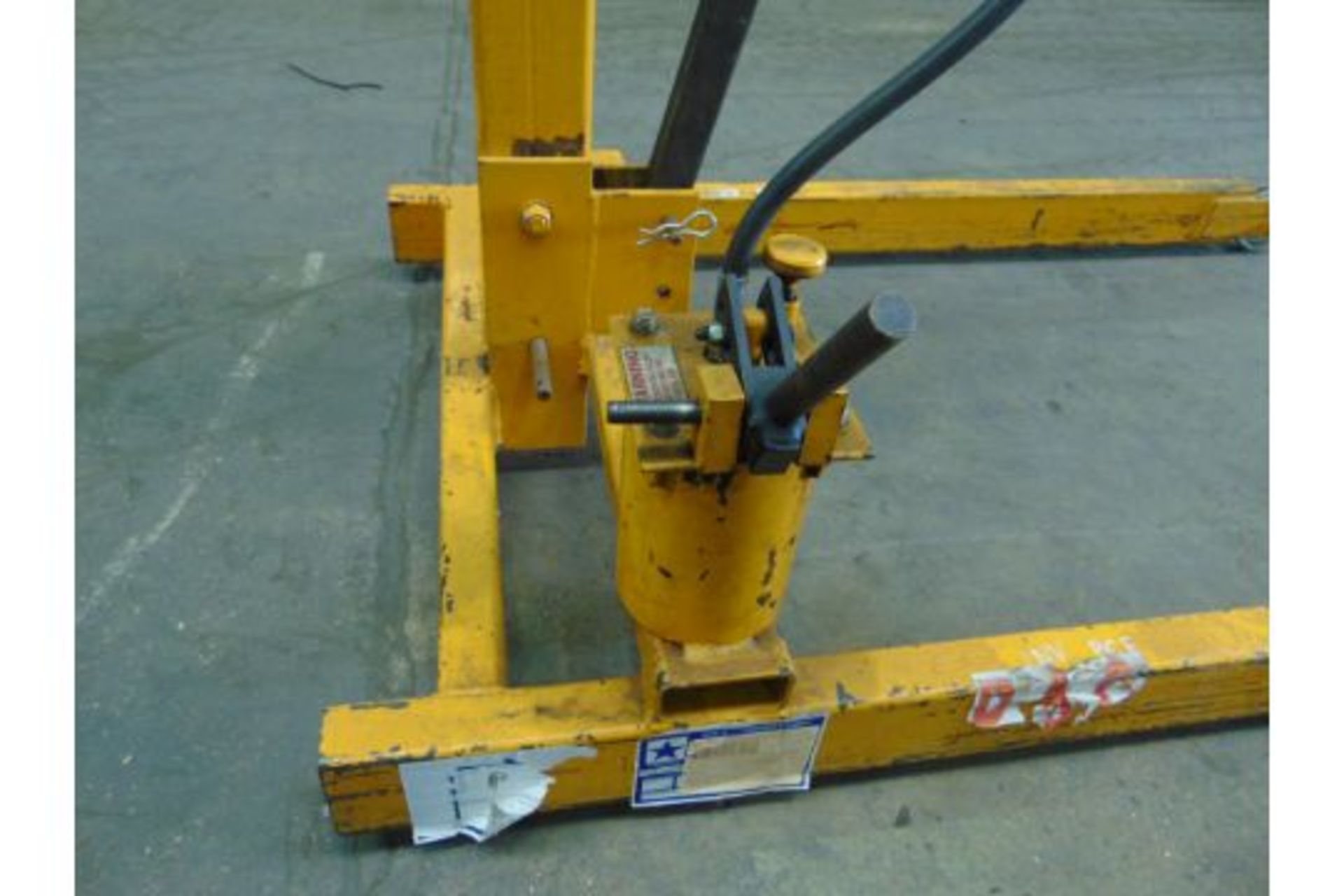 FC 500S HYDRAULIC WORKSHOP ENGINE CRANE 500 KG - Image 3 of 6