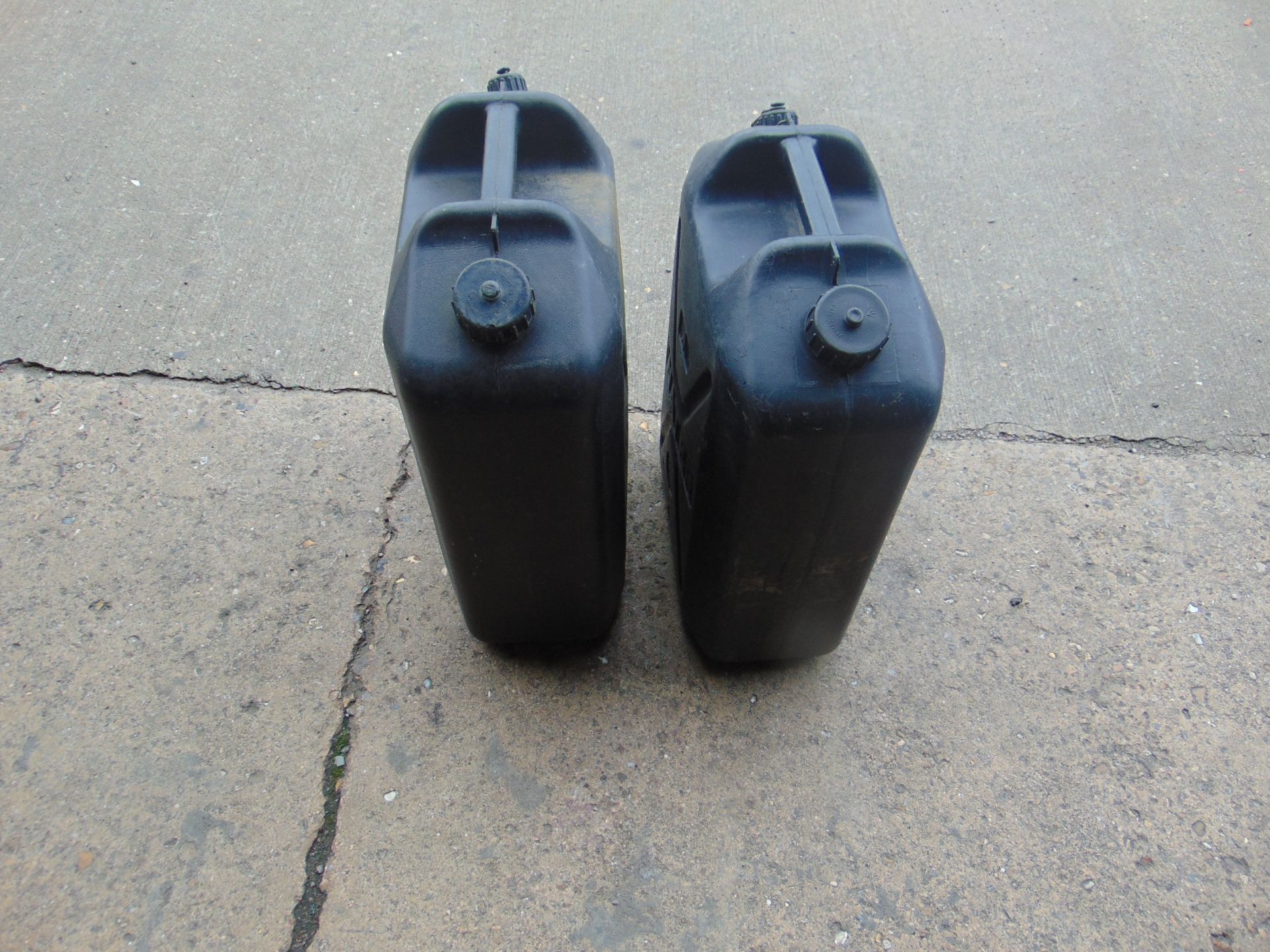 2 x 20lt WATER JERRY CANS - Image 3 of 4