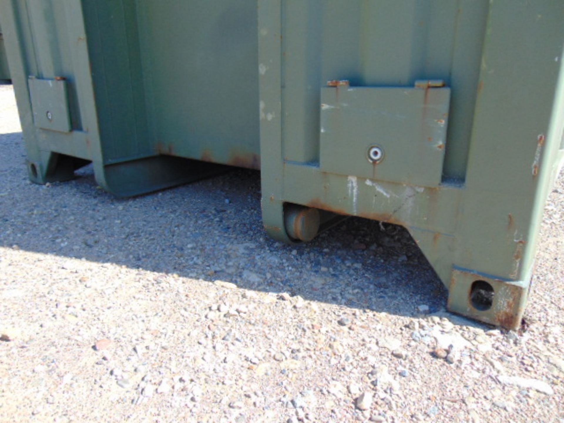 Demountable Front Line Ablution Unit in 20ft Container with hook loader, Twist Locks Etc - Image 10 of 23