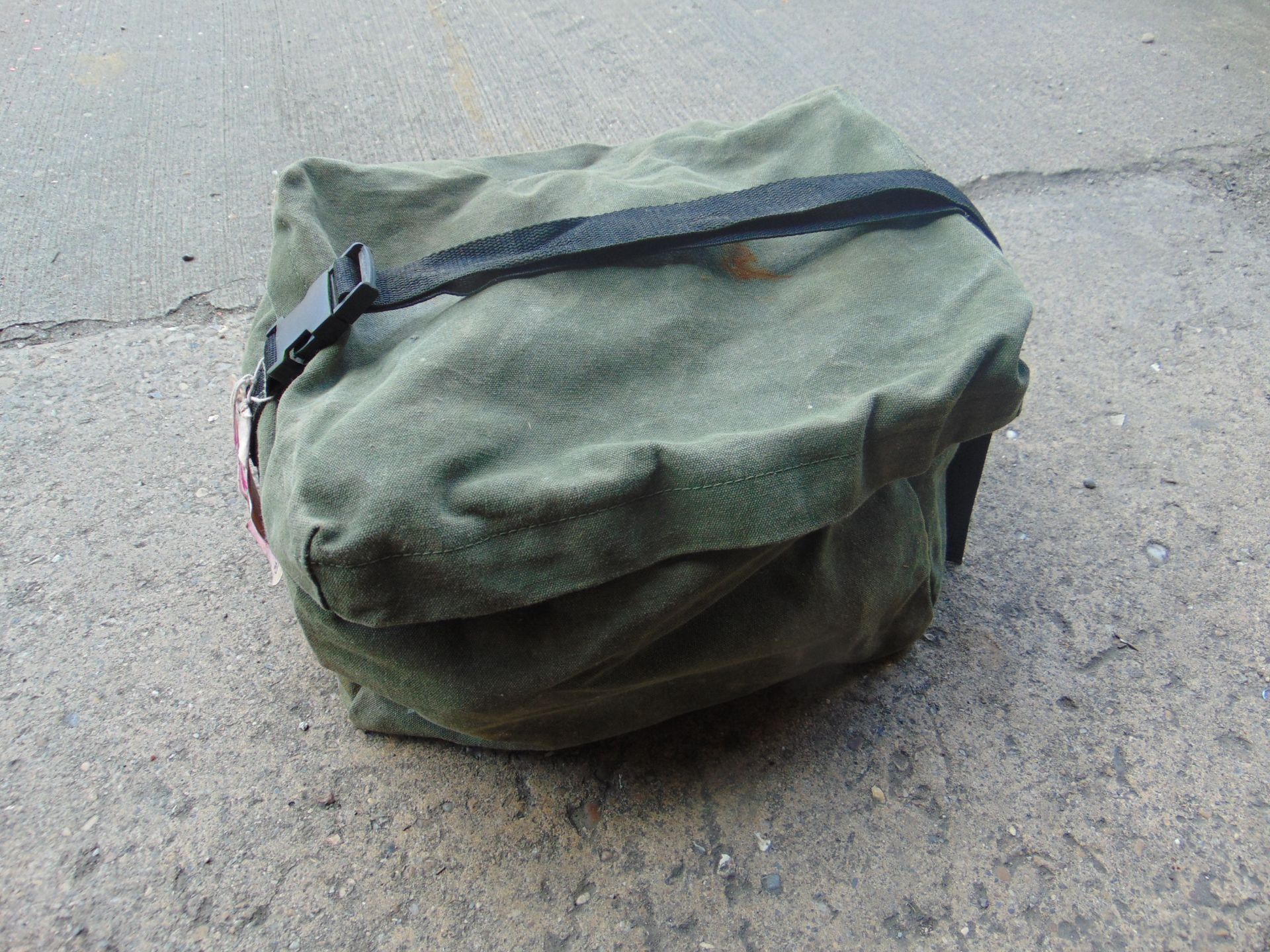 3 x 1.15m 3t ROUND SLINGS WITH SLEEVES & CANVAS BAG - Image 2 of 5