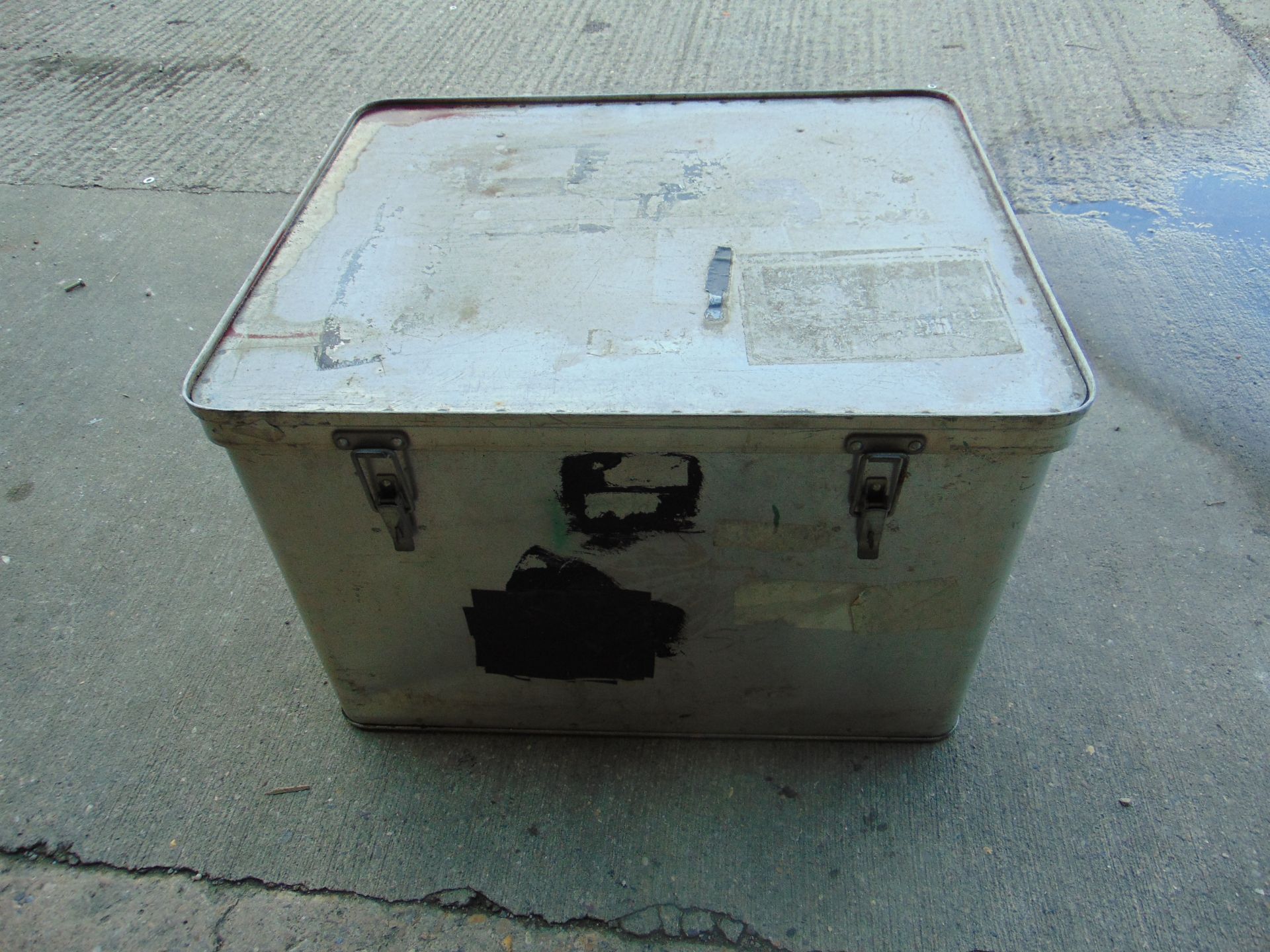 Stackable Aluminium Storage Box L72cm x W60cm x H49cm - Image 5 of 6