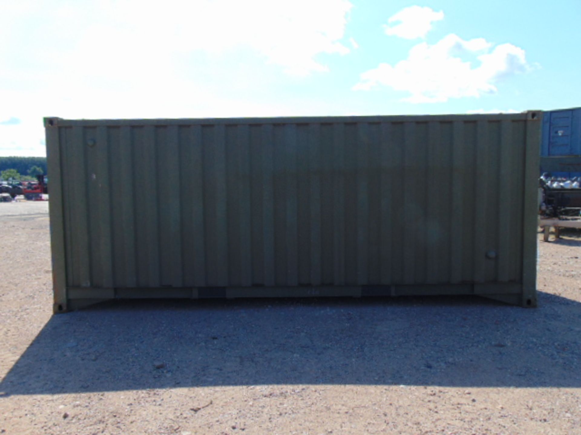 Demountable Front Line Ablution Unit in 20ft Container with hook loader, Twist Locks Etc - Image 4 of 23