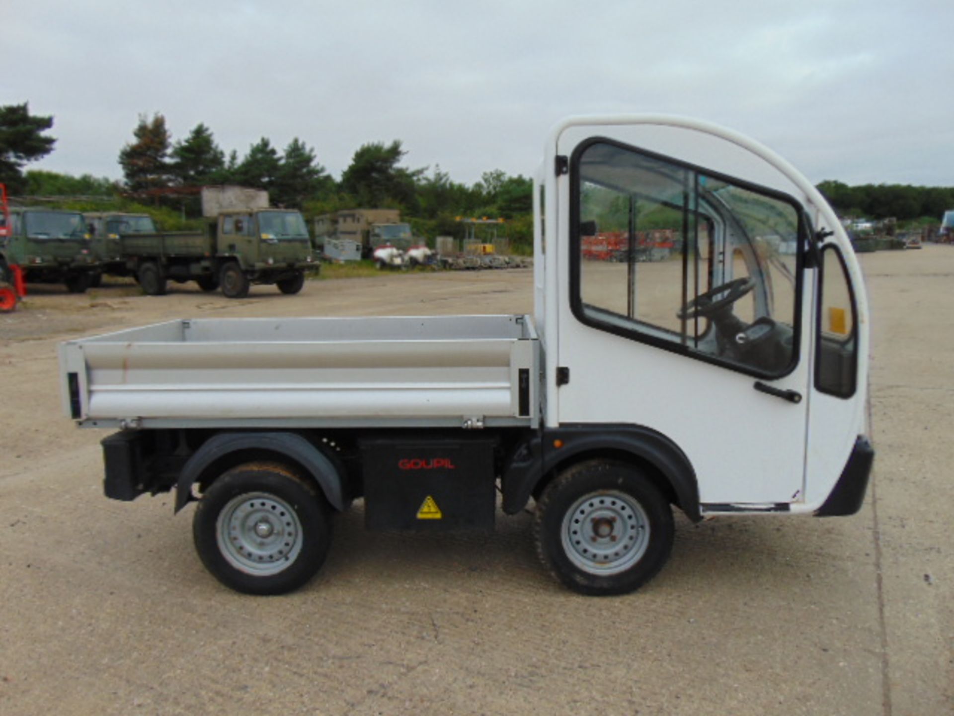 Goupil 2WD Electric Dropside Utility Vehicle - Image 5 of 14