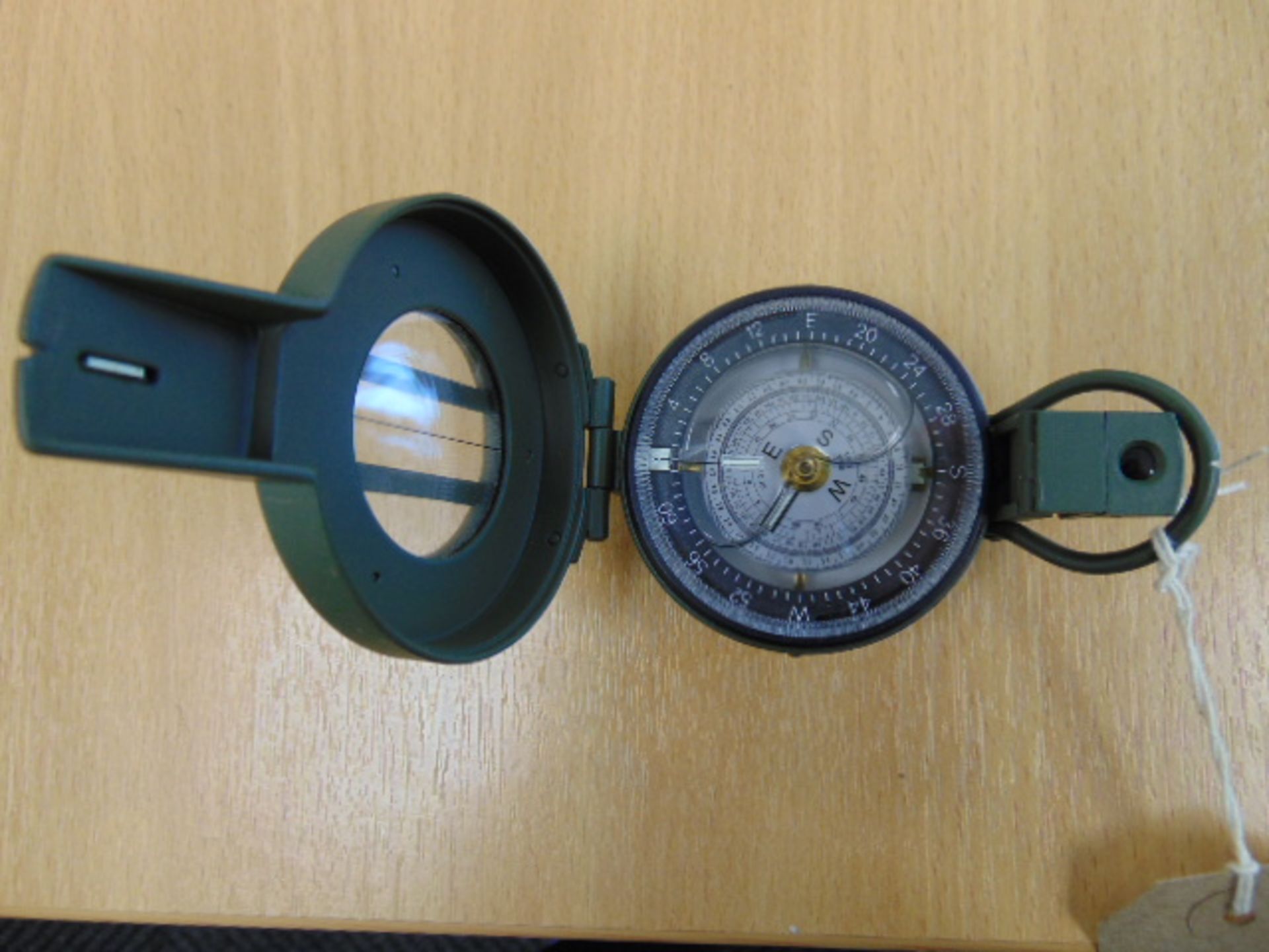 FRANCIS BARKER M88 PRISMATIC COMPASS NATO MARKING UNISSUED CONDITION - Image 4 of 5