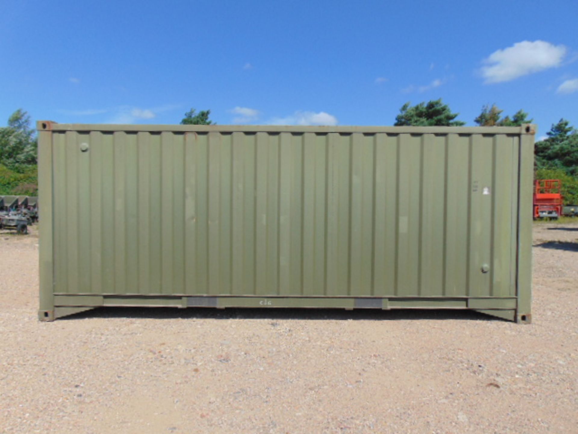 Demountable Front Line Ablution Unit in 20ft Container with hook loader, Twist Locks Etc - Image 8 of 23