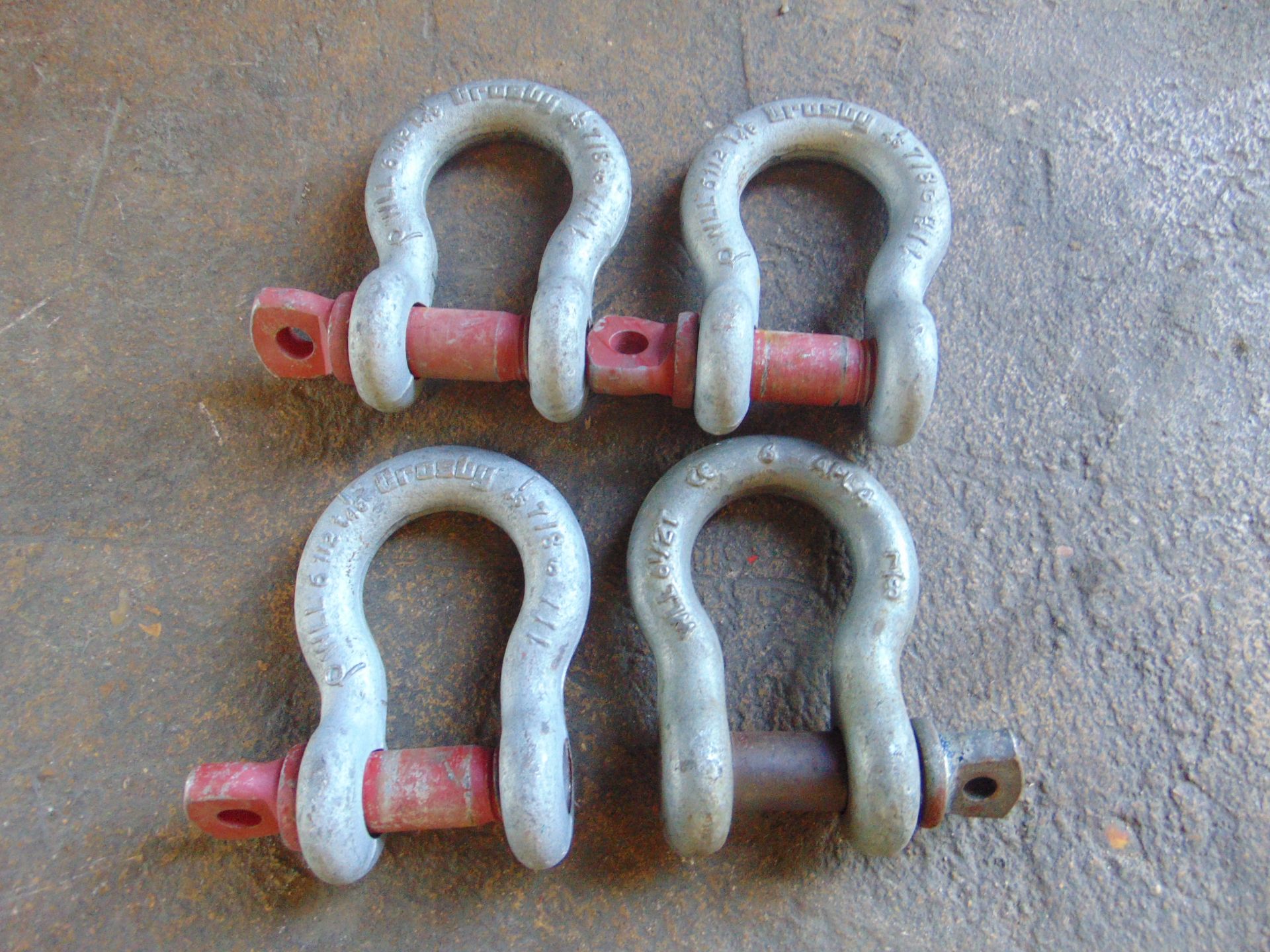 4 x 6.5T Bow Shackles