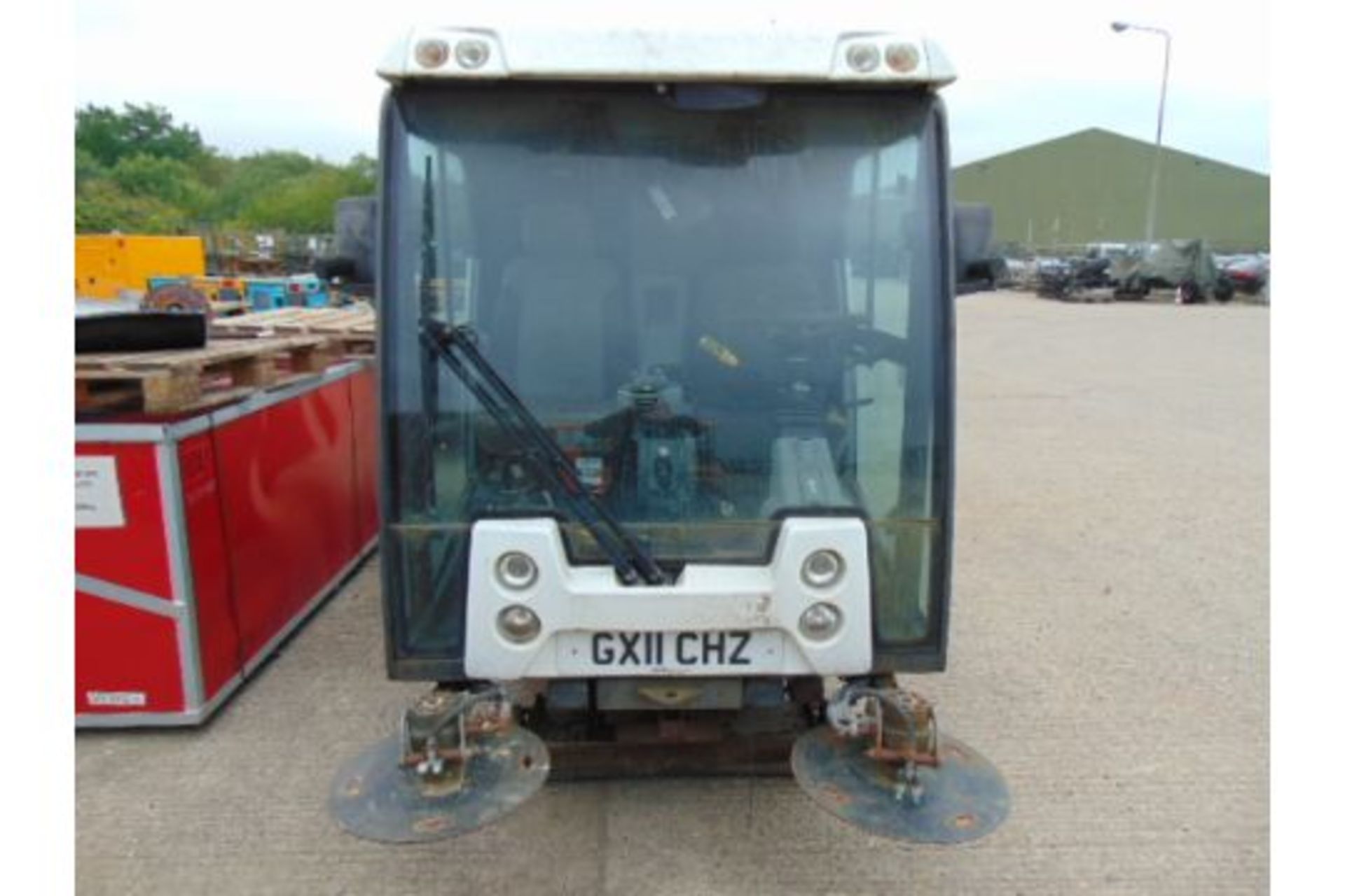 2011 Johnston 142A101T Road Sweeper - Image 3 of 7