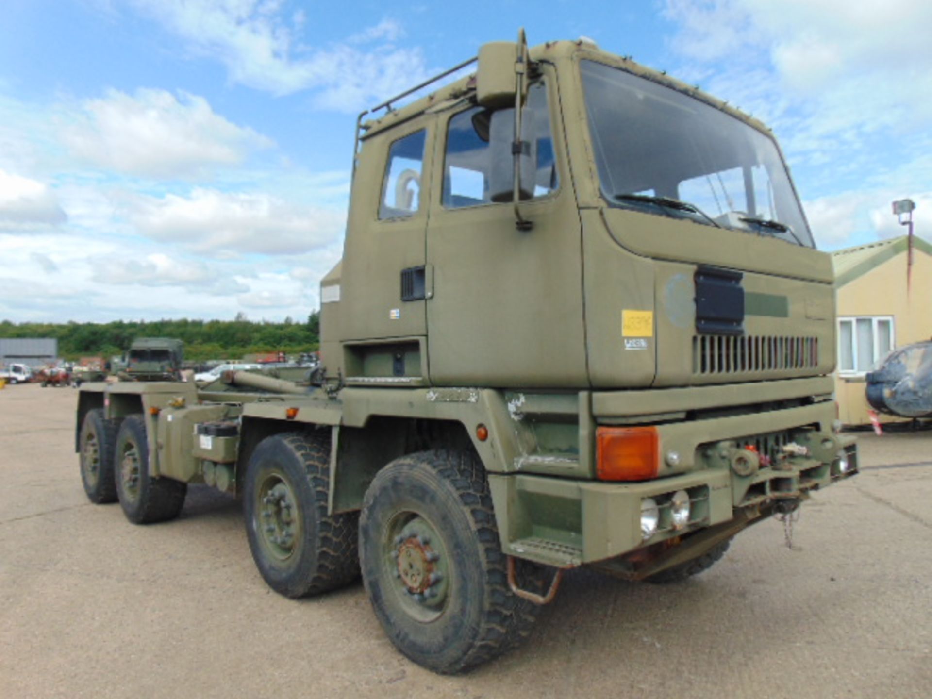 DAF 8x6 DROPS Multilift LHD Hook Loader - Image 3 of 35