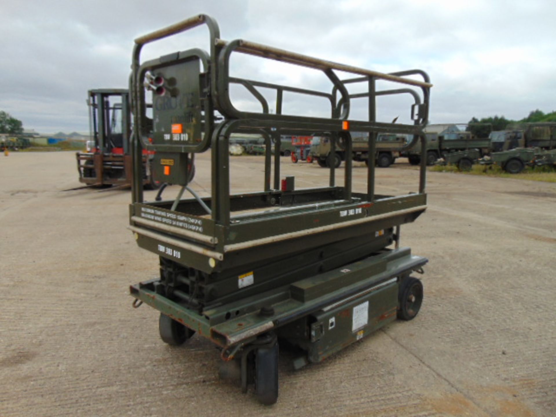 Grove Self Propelled Aerial Work Platform - Image 6 of 17