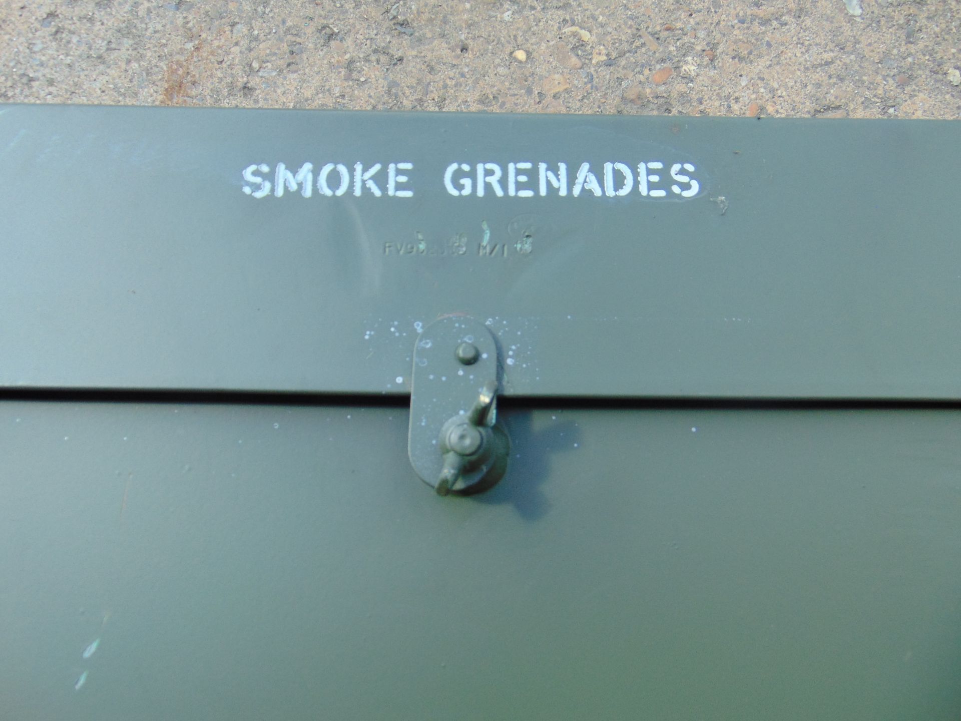 SMOKE GRENADE STORAGE BOX *UNUSED* - Image 2 of 6