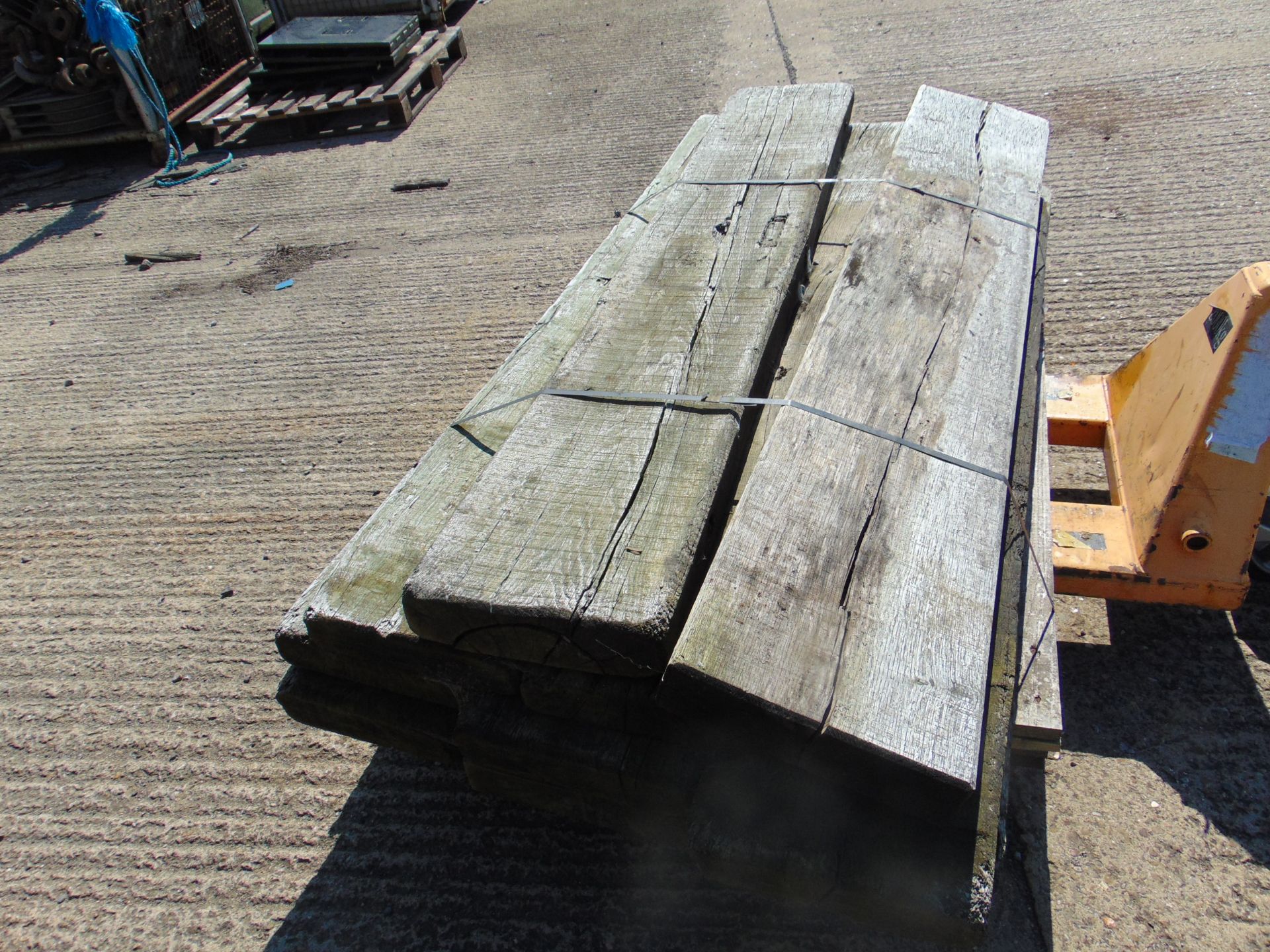 Pallet of 6ft Long Gun Planks