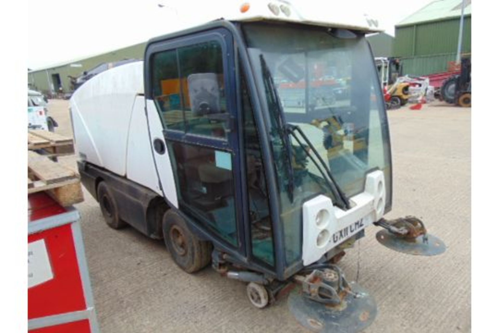 2011 Johnston 142A101T Road Sweeper - Image 2 of 7