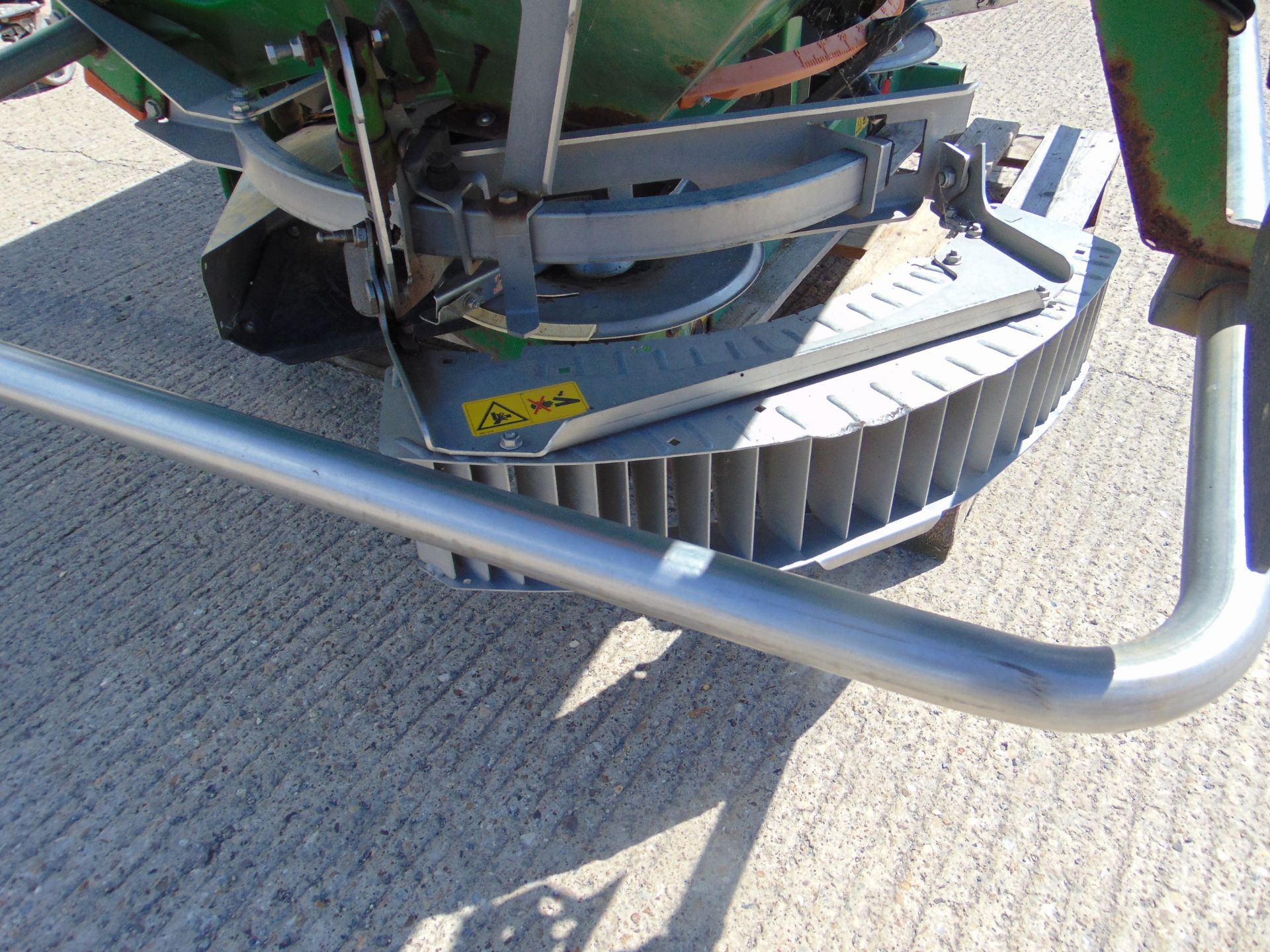 AMAZONE FERTILIZER SPREADER ZA-M 1200 with hydraulics - Image 4 of 12