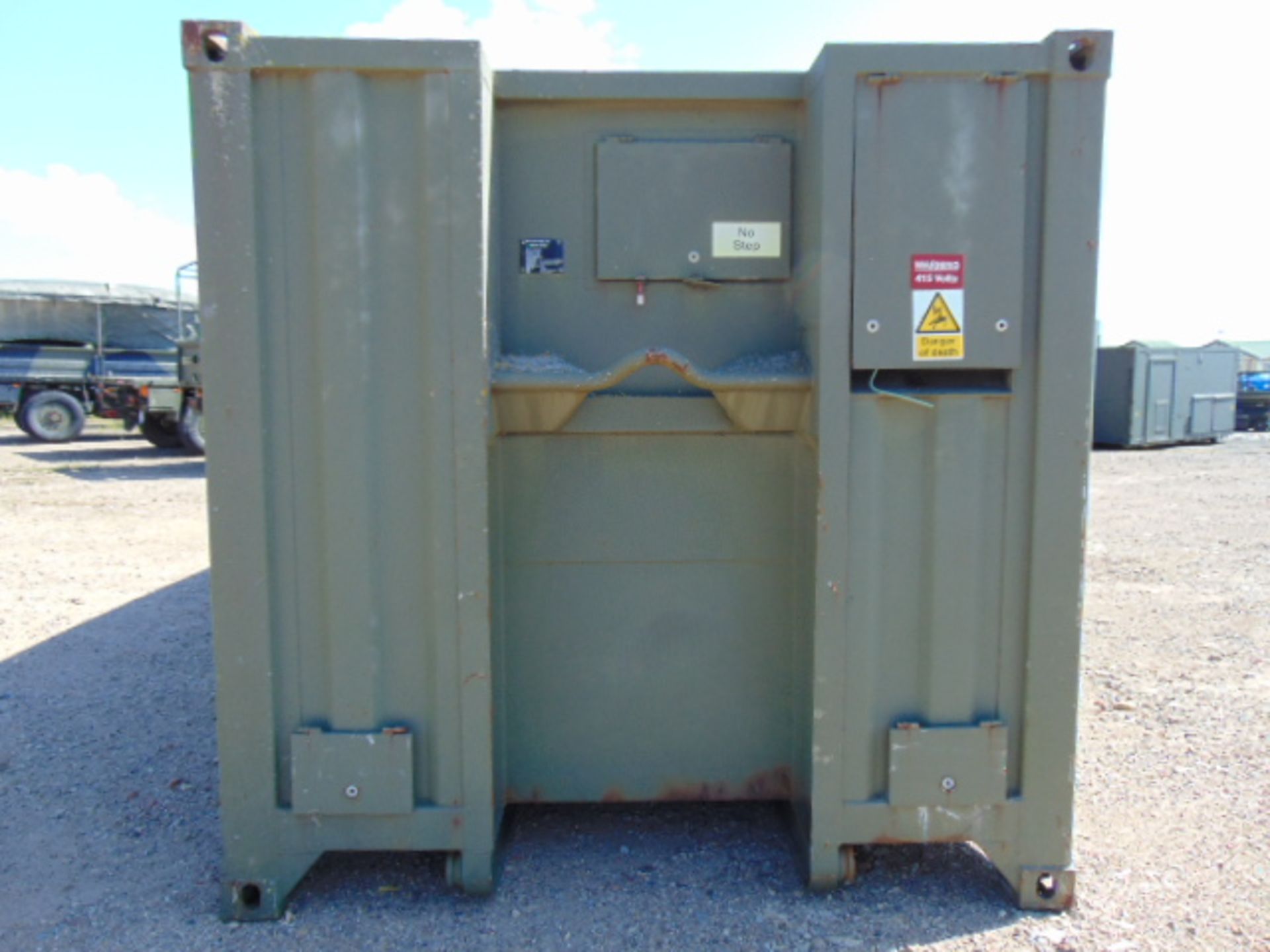 Demountable Front Line Ablution Unit in 20ft Container with hook loader, Twist Locks Etc - Image 6 of 23