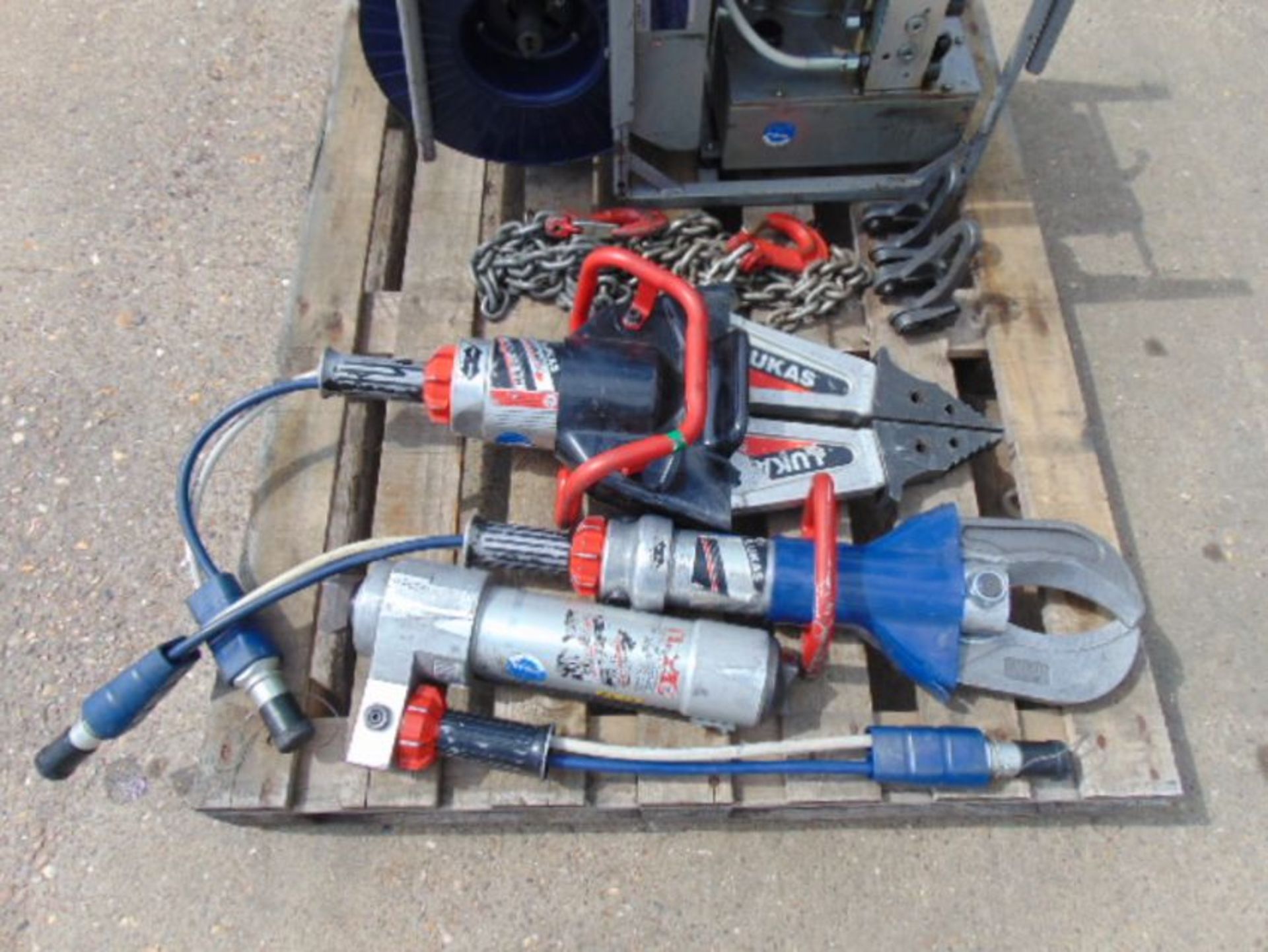 Lukas Jaws of Life Rescue Kit c/w Briggs and Stratton Hydraulic Power Pack - Image 2 of 6